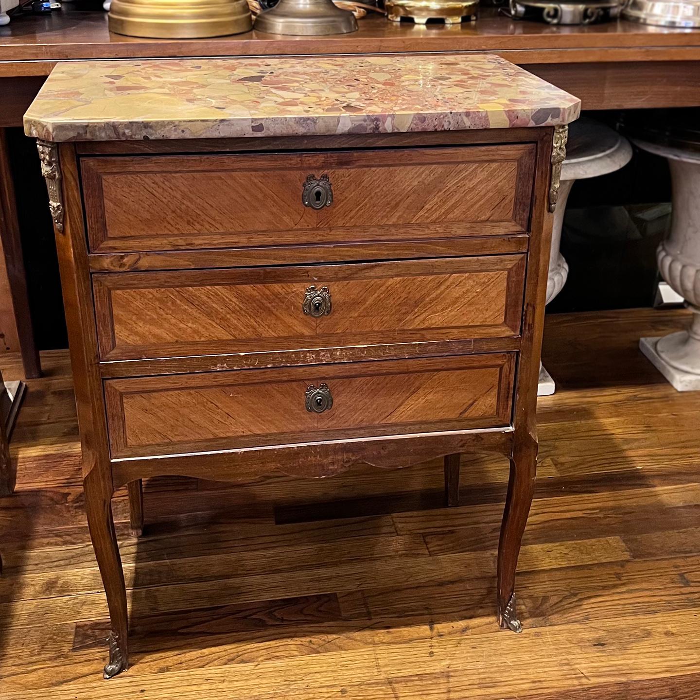 Pair of French Neoclassic Nightstands For Sale 1