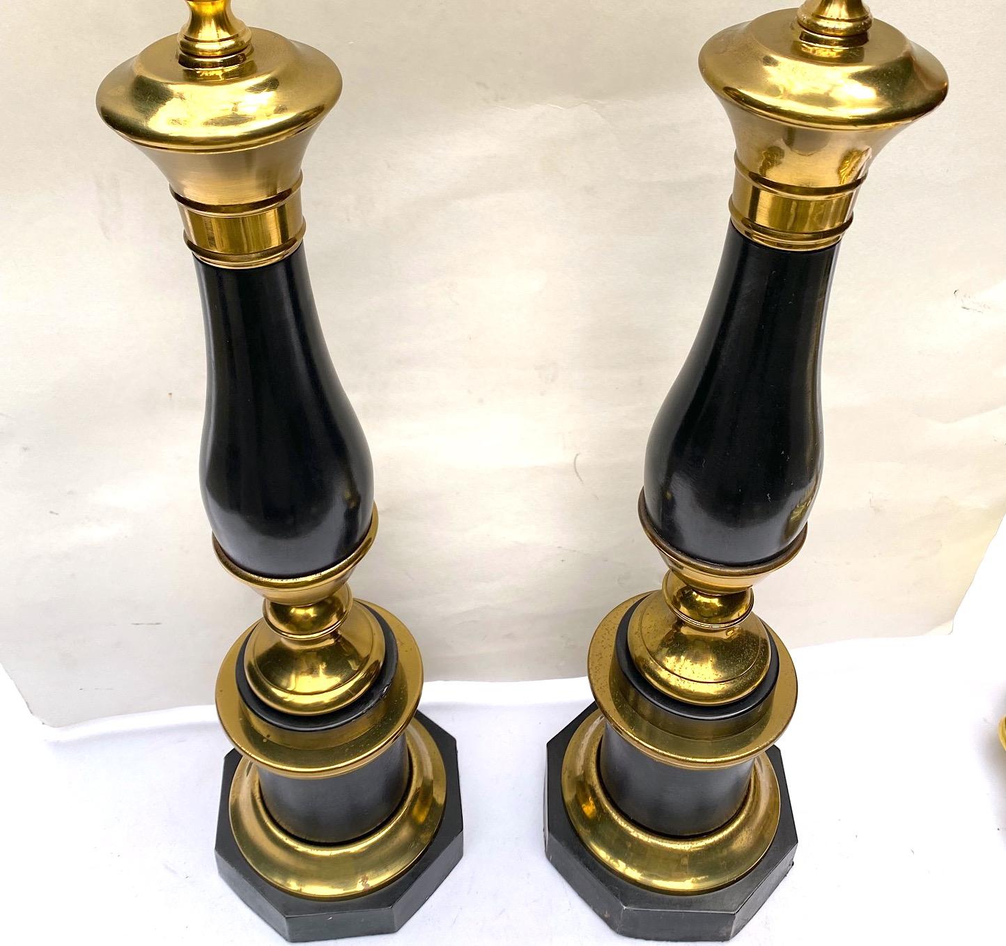 Metal Pair of French Neoclassic Style Table Lamps For Sale