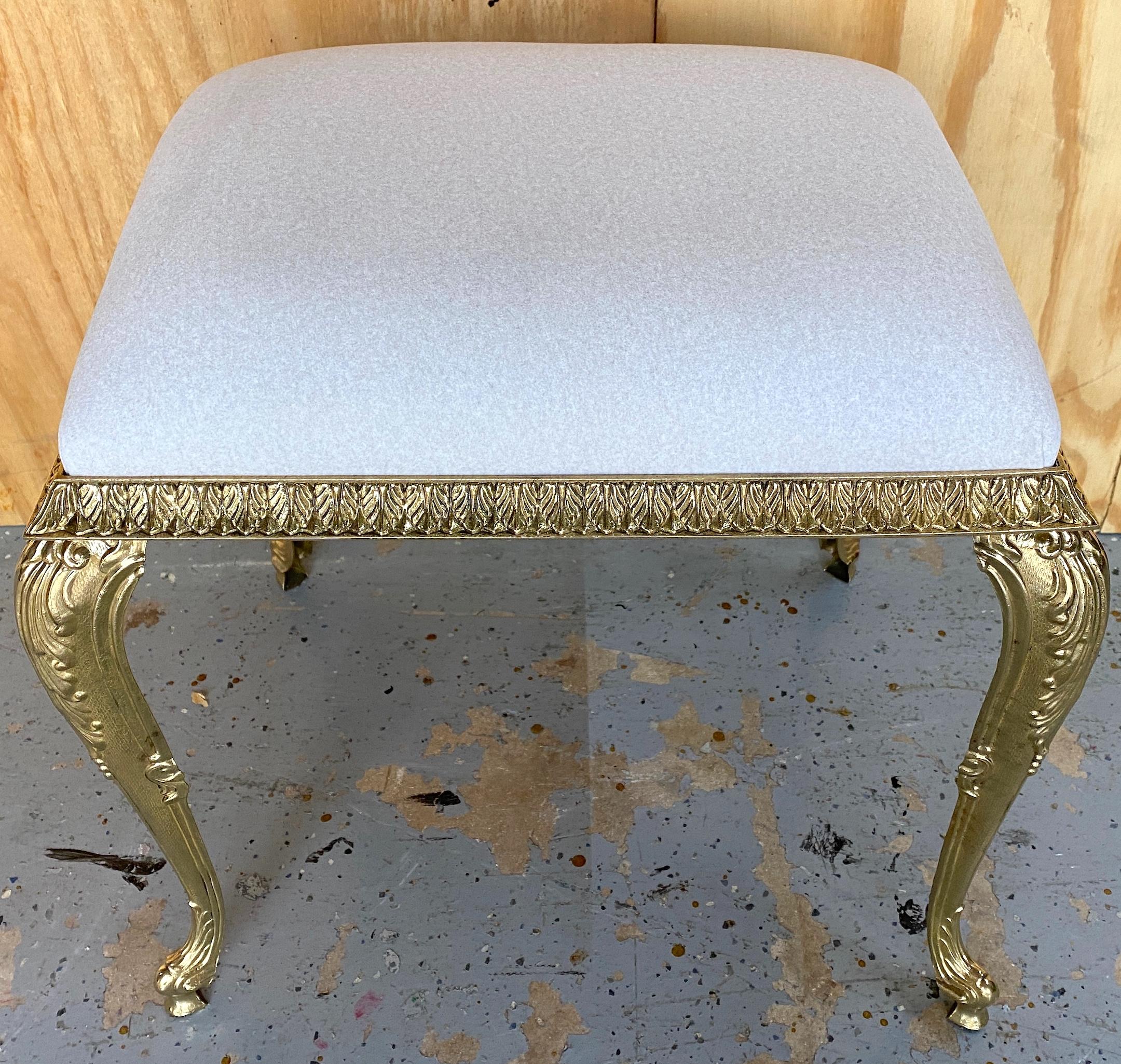 Pair of French Neoclassical Bronze Benches /Ottomans Kravet Cashmere Upholstery  In Good Condition For Sale In West Palm Beach, FL