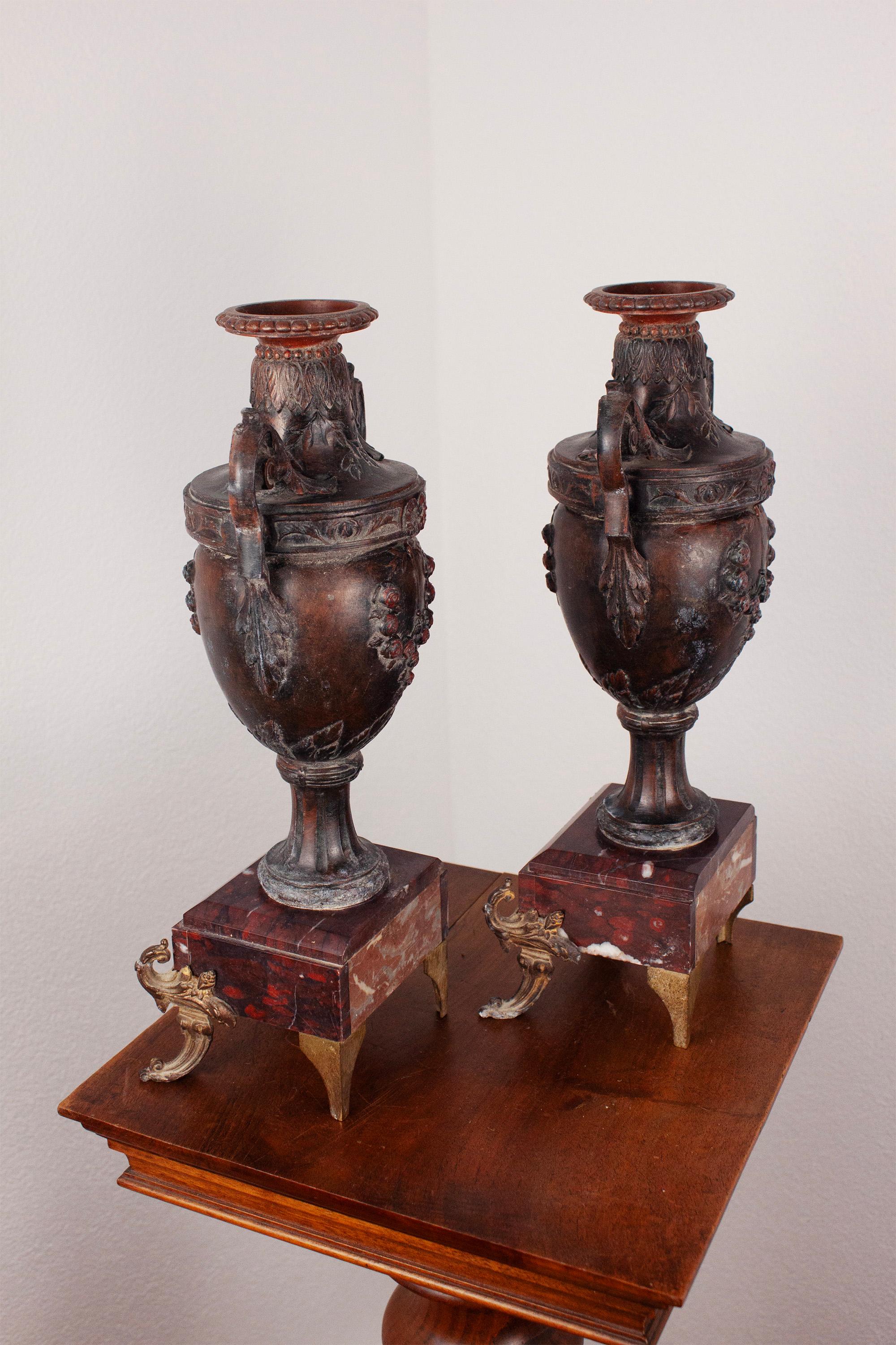 19th Century Pair of French Neoclassical Marble Bronze and Brass Urns For Sale