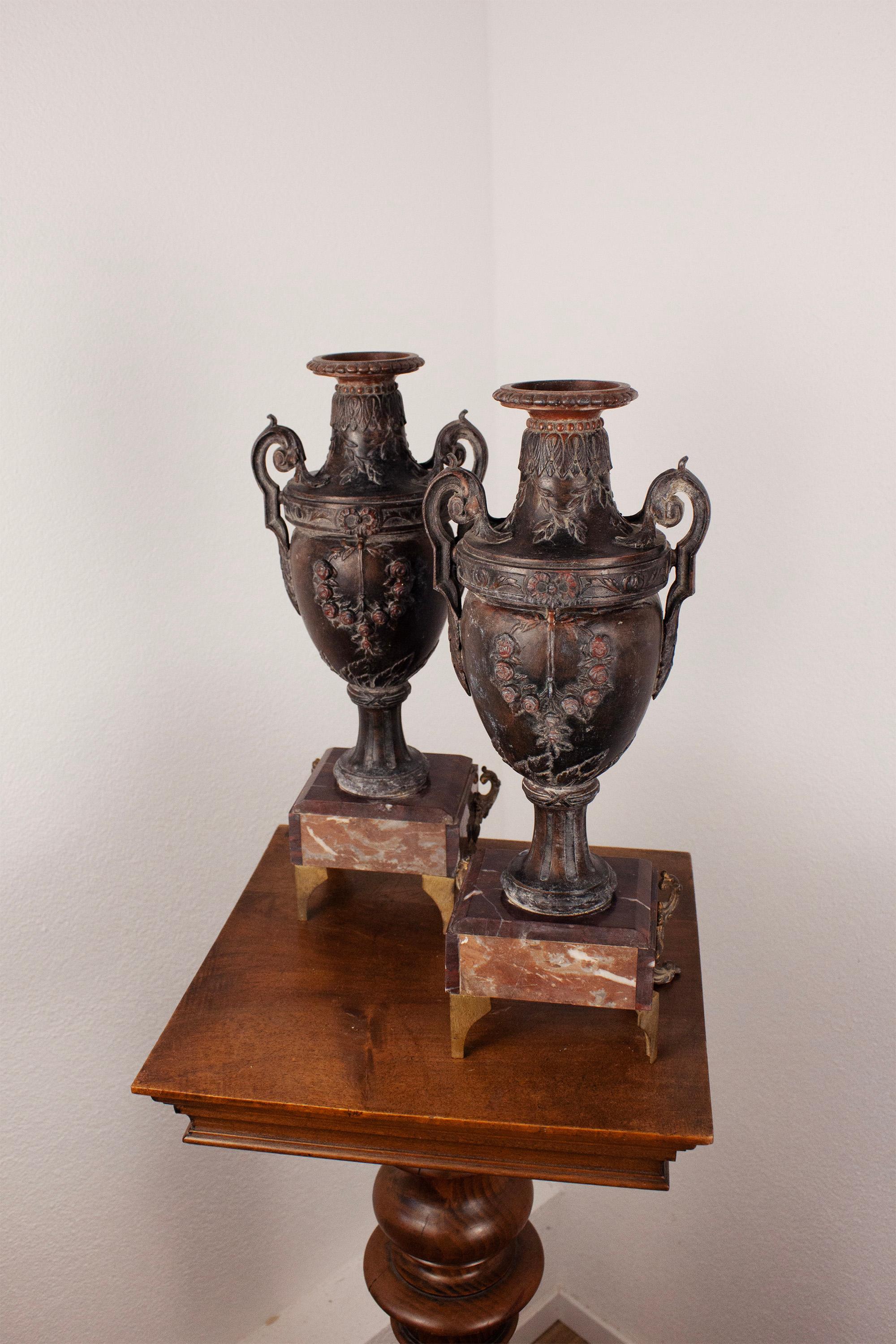 Pair of French Neoclassical Marble Bronze and Brass Urns For Sale 2