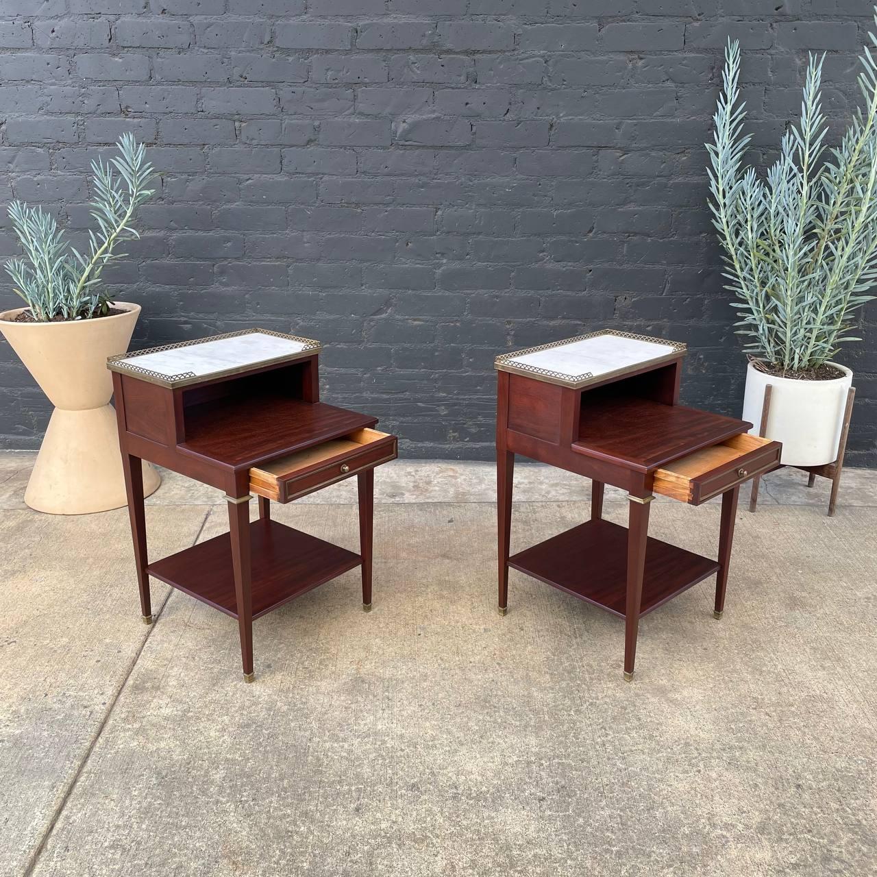 Pair of French Neoclassical Nightstands In Excellent Condition In Los Angeles, CA