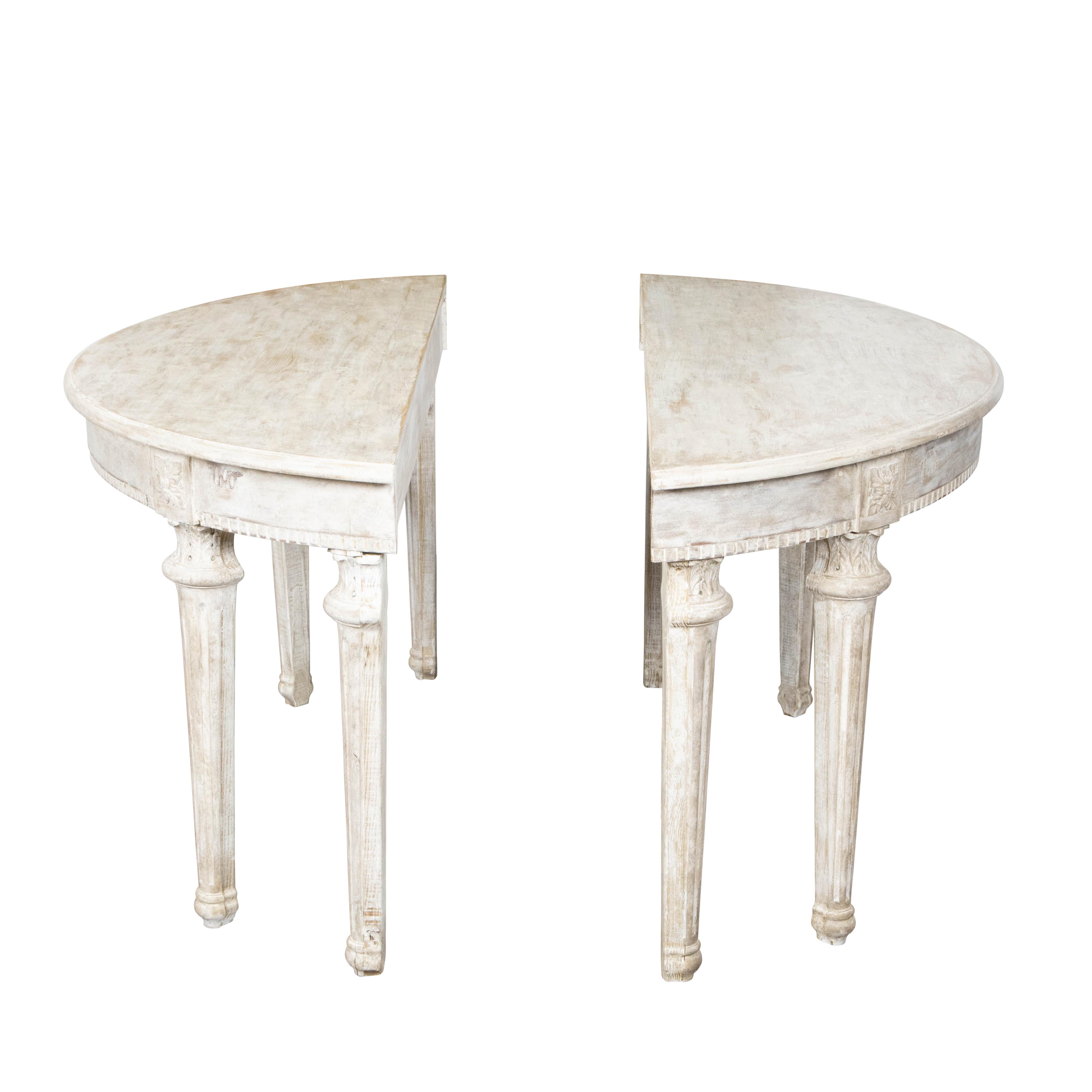 Pair of French Neoclassical Style 1880s Demilune Tables with Carved Décor In Good Condition For Sale In Atlanta, GA