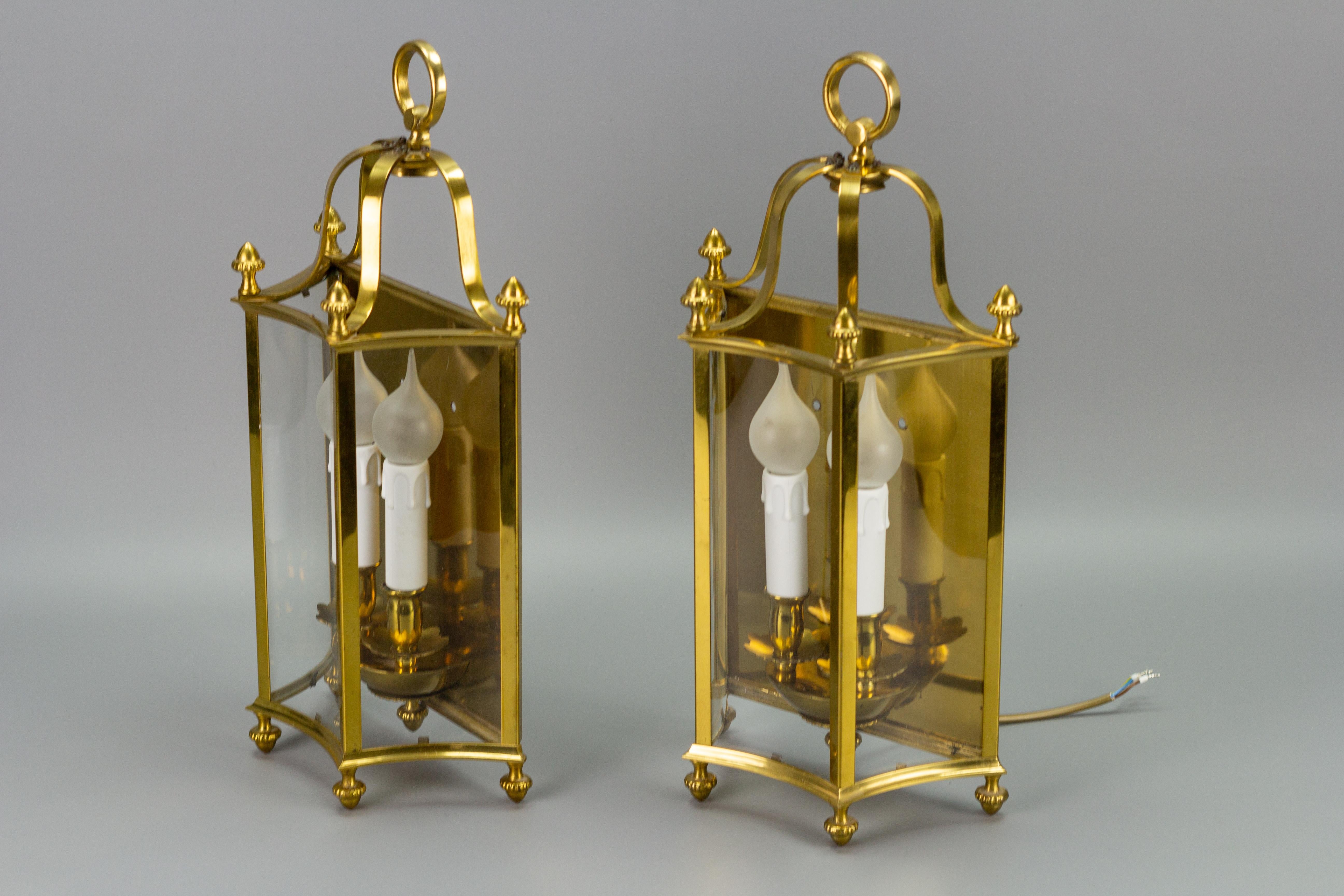 Pair of French Neoclassical Style Brass and Glass Two-Light Wall Lanterns For Sale 5