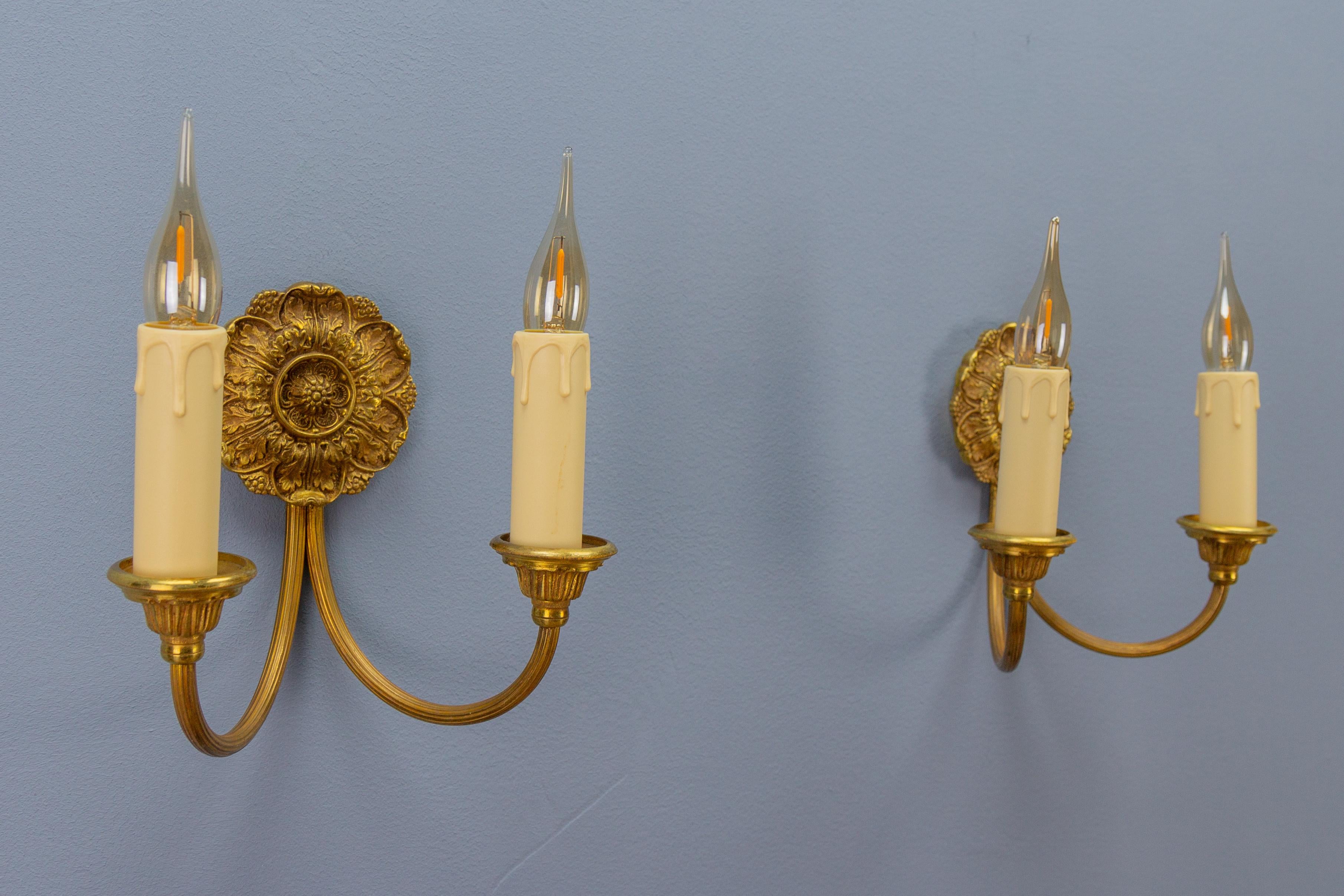 Pair of French Neoclassical Style Bronze Twin Arm Sconces, ca 1920 For Sale 1