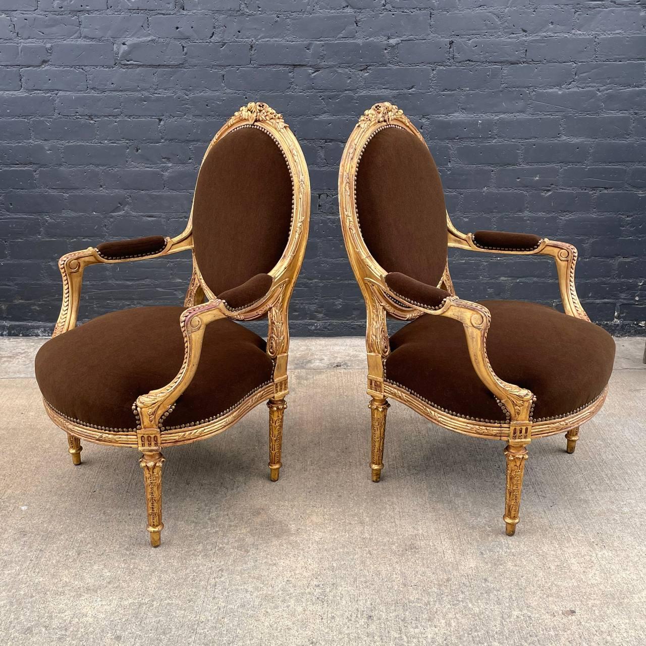 Pair of French Neoclassical-Style Giltwood Armchairs In Good Condition For Sale In Los Angeles, CA