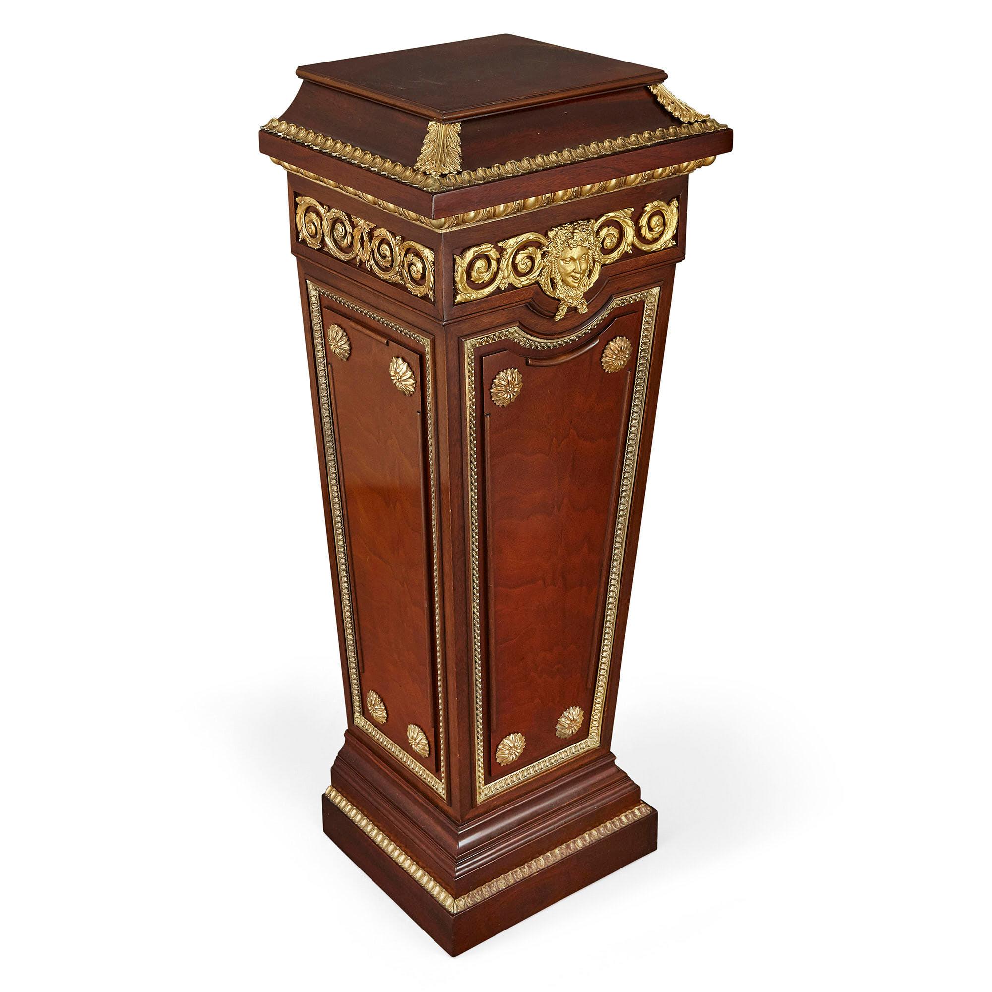 Pair of French Neoclassical Style Parcel Gilt Mahogany Pedestals For Sale 2