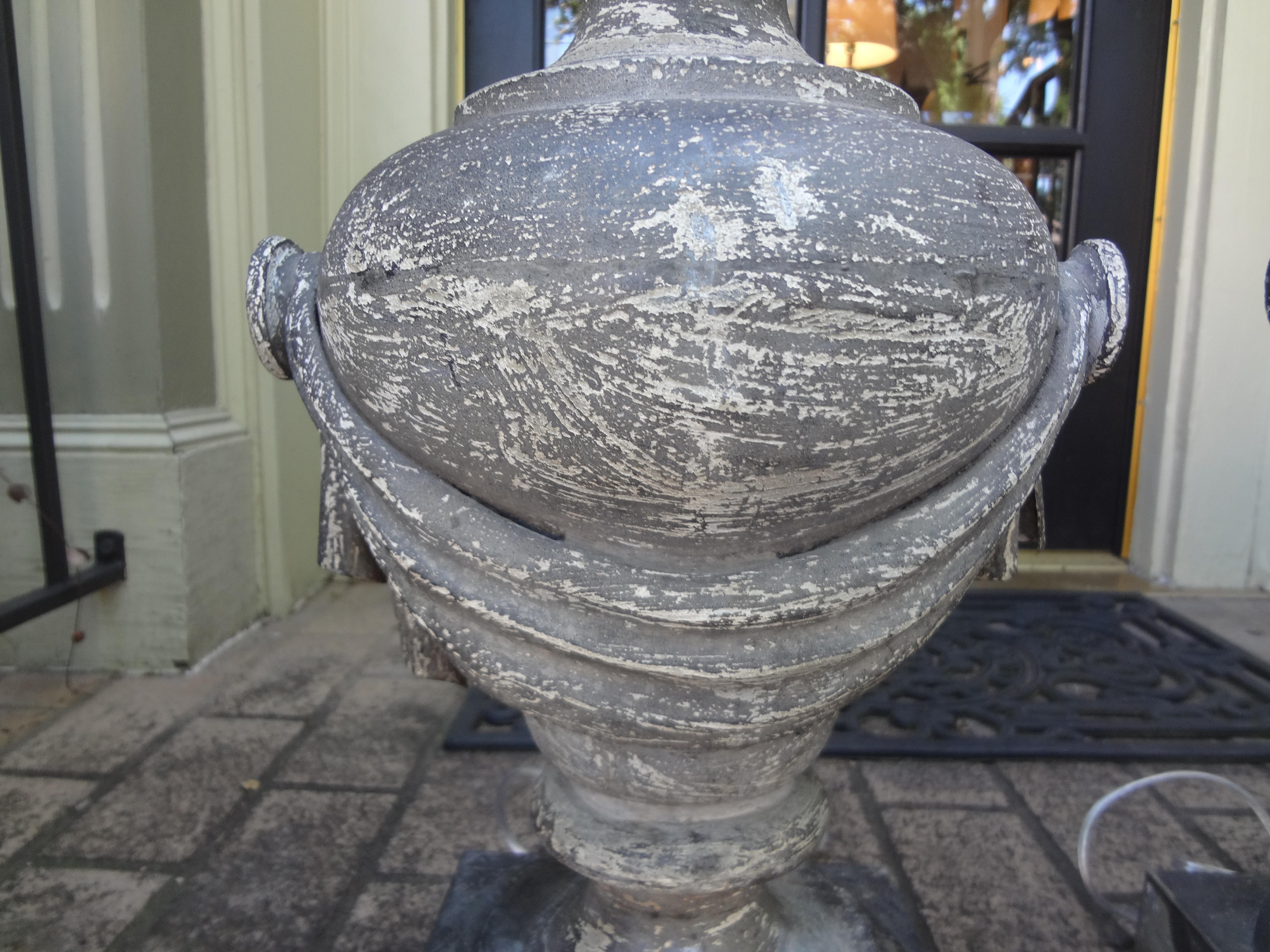 Mid-20th Century Pair of French Neoclassical Style Zinc Lamps For Sale
