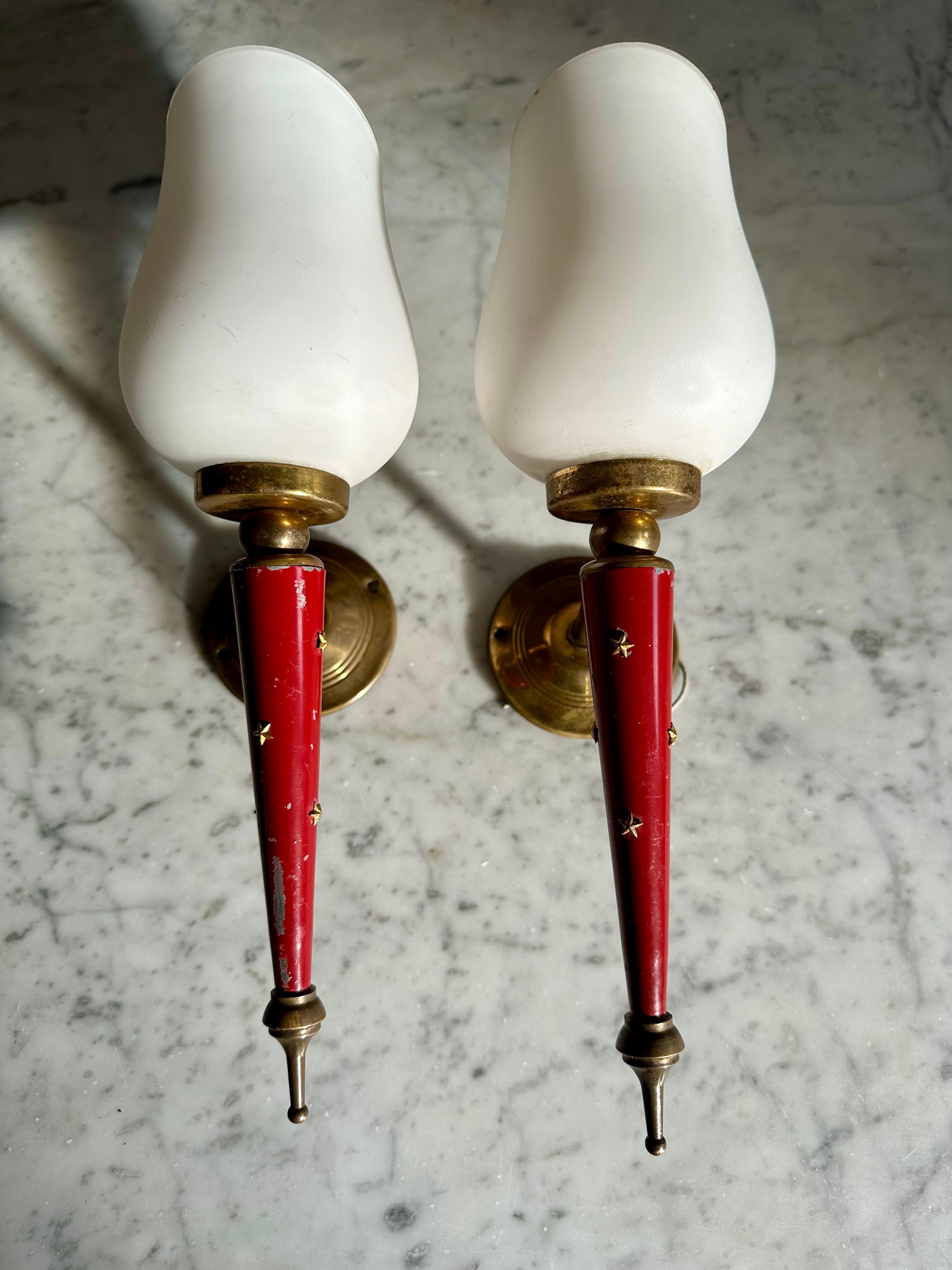 Pair of French Neoclassical Wall Sconces Inspired by Maison Arlus, with stars For Sale 3