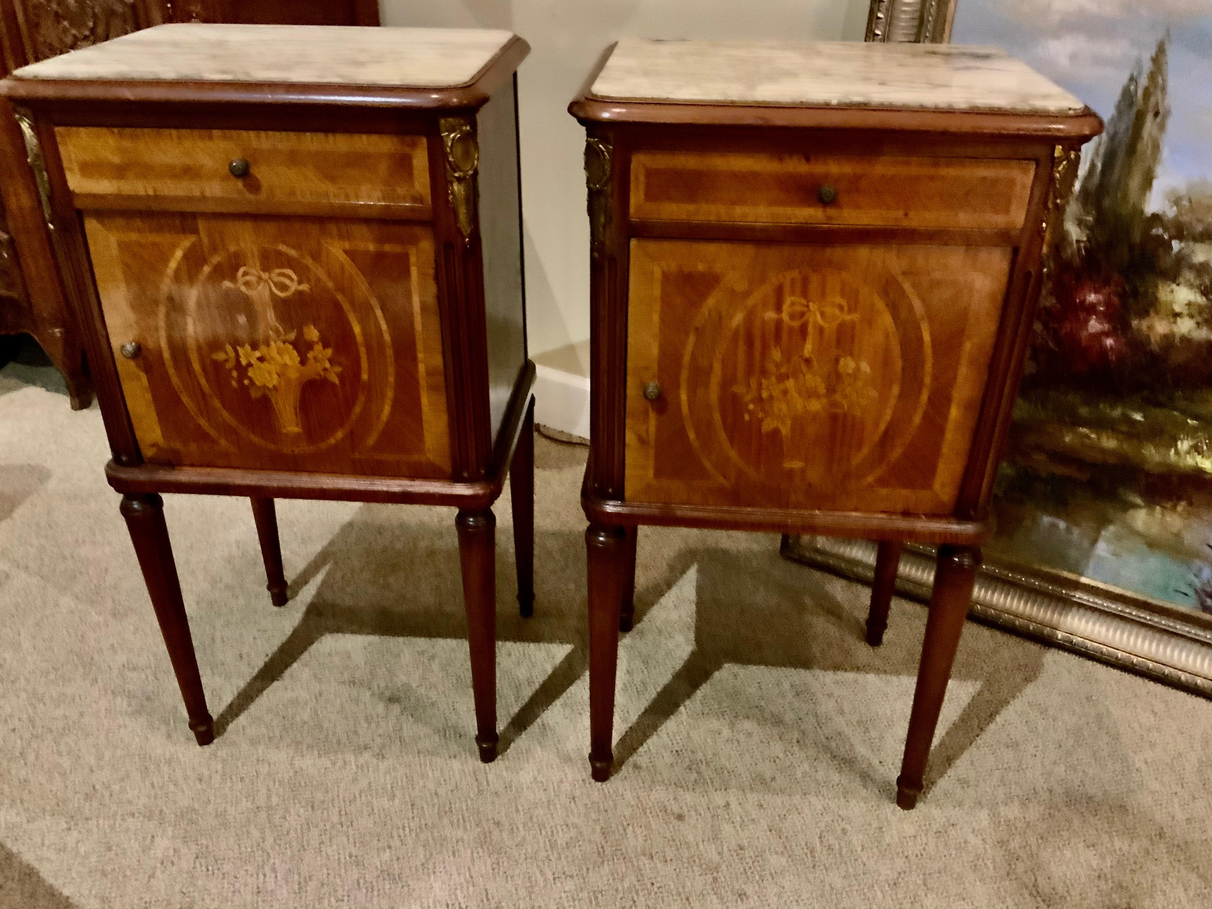 Louis XVI Pair of French Night Stands/Bedside Cabinets, Walnut with Marble Tops, Inlay 