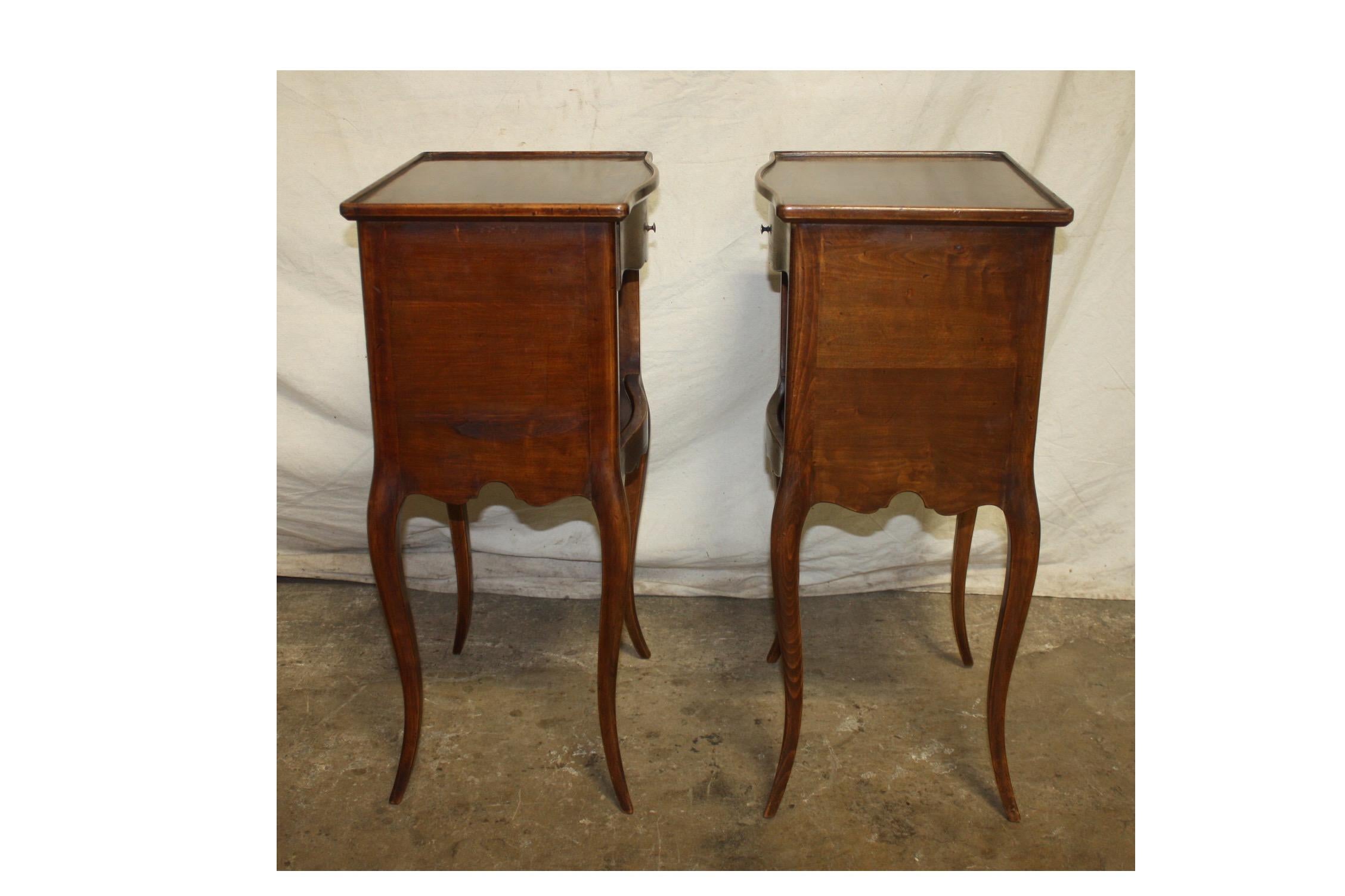 Walnut Pair of French Nightstands