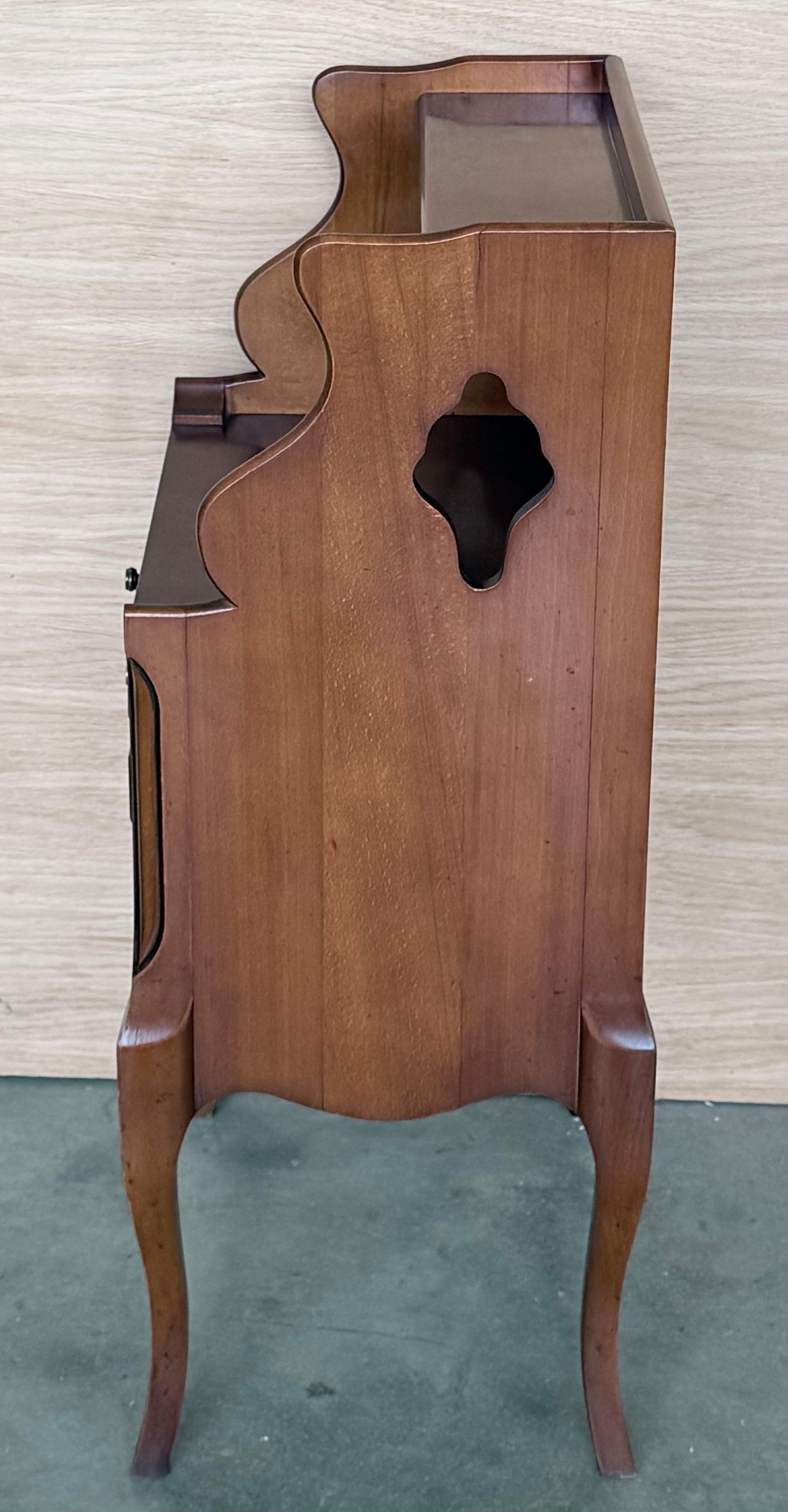 Pair of French nightstands with High Shelve and Four Low Drawers en vente 3