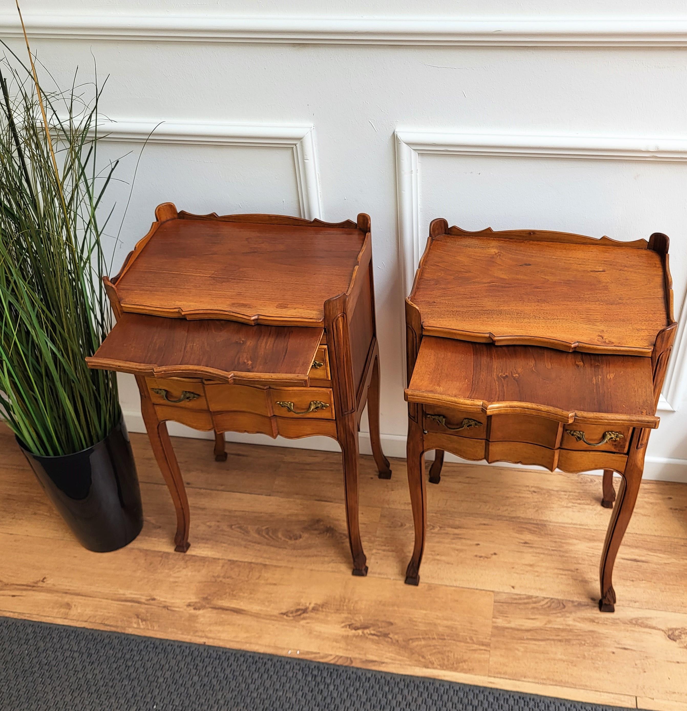 Pair of French Nightstands with Three Drawers and Carbriole Legs For Sale 1