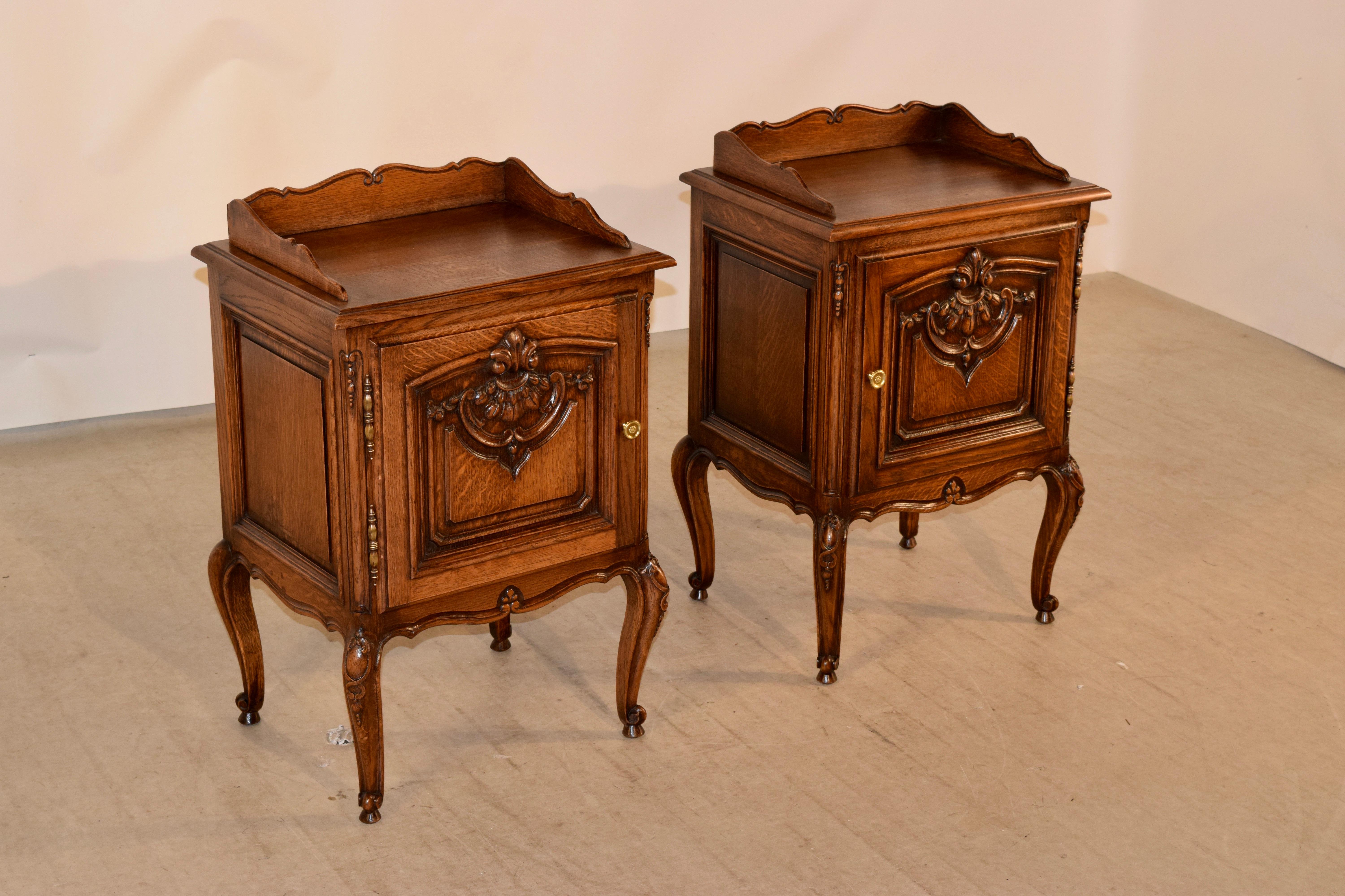 Louis XV Pair of French Oak Bedsides, circa 1900