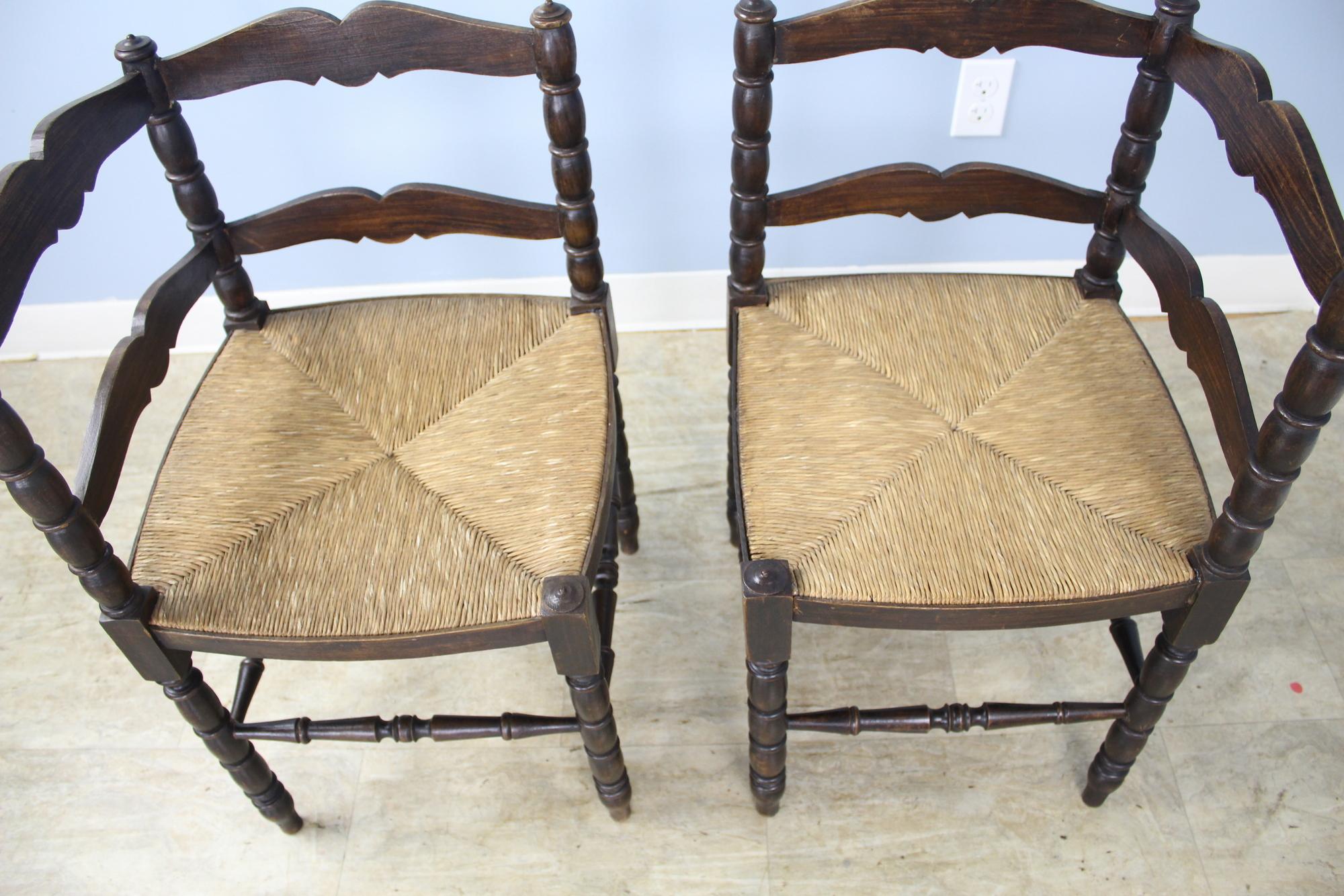 Pair of French Oak Corner Chairs In Good Condition For Sale In Port Chester, NY