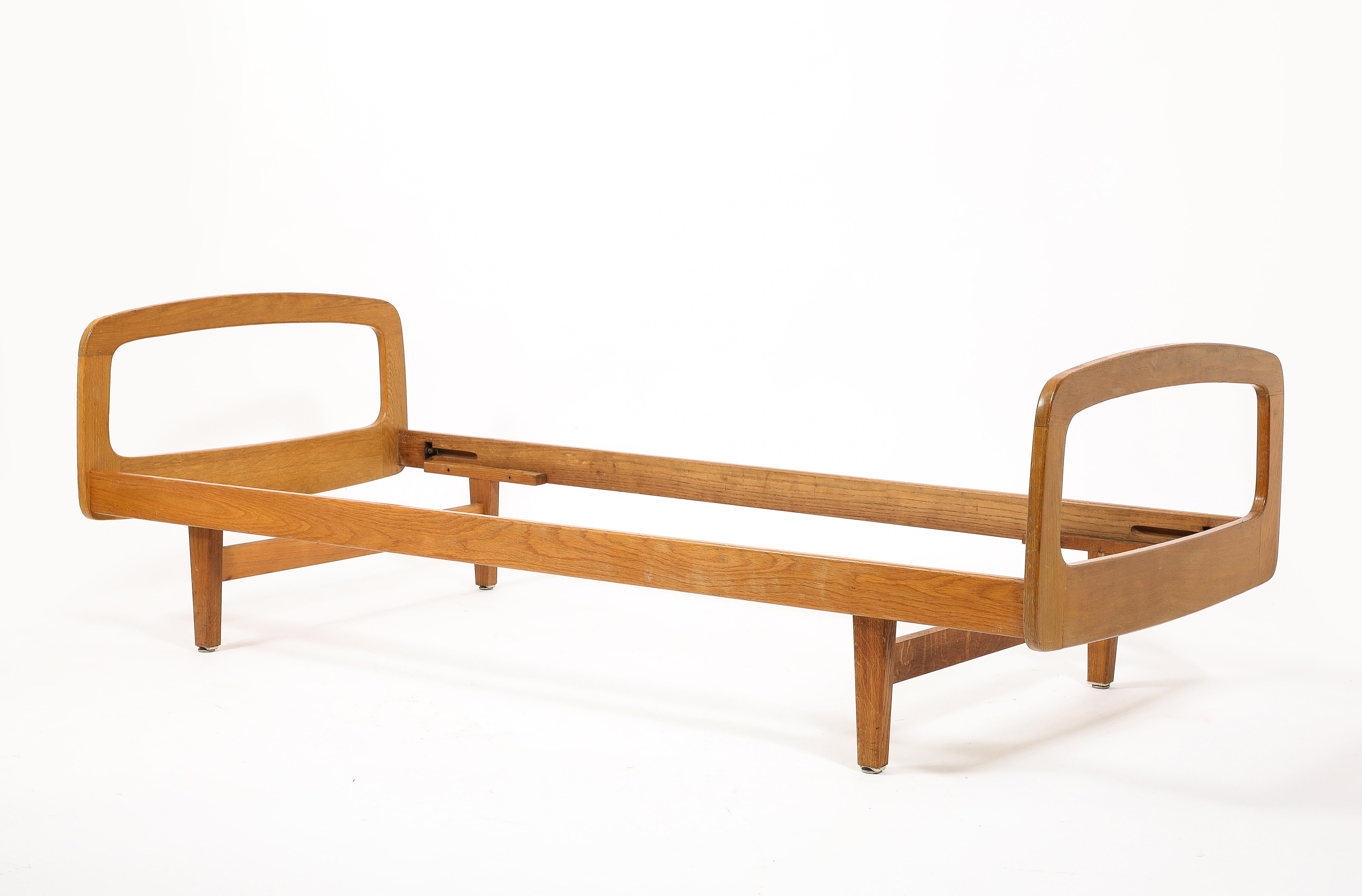 Pair of French Oak Daybeds by Jacques Hauville - France 1950's For Sale 11
