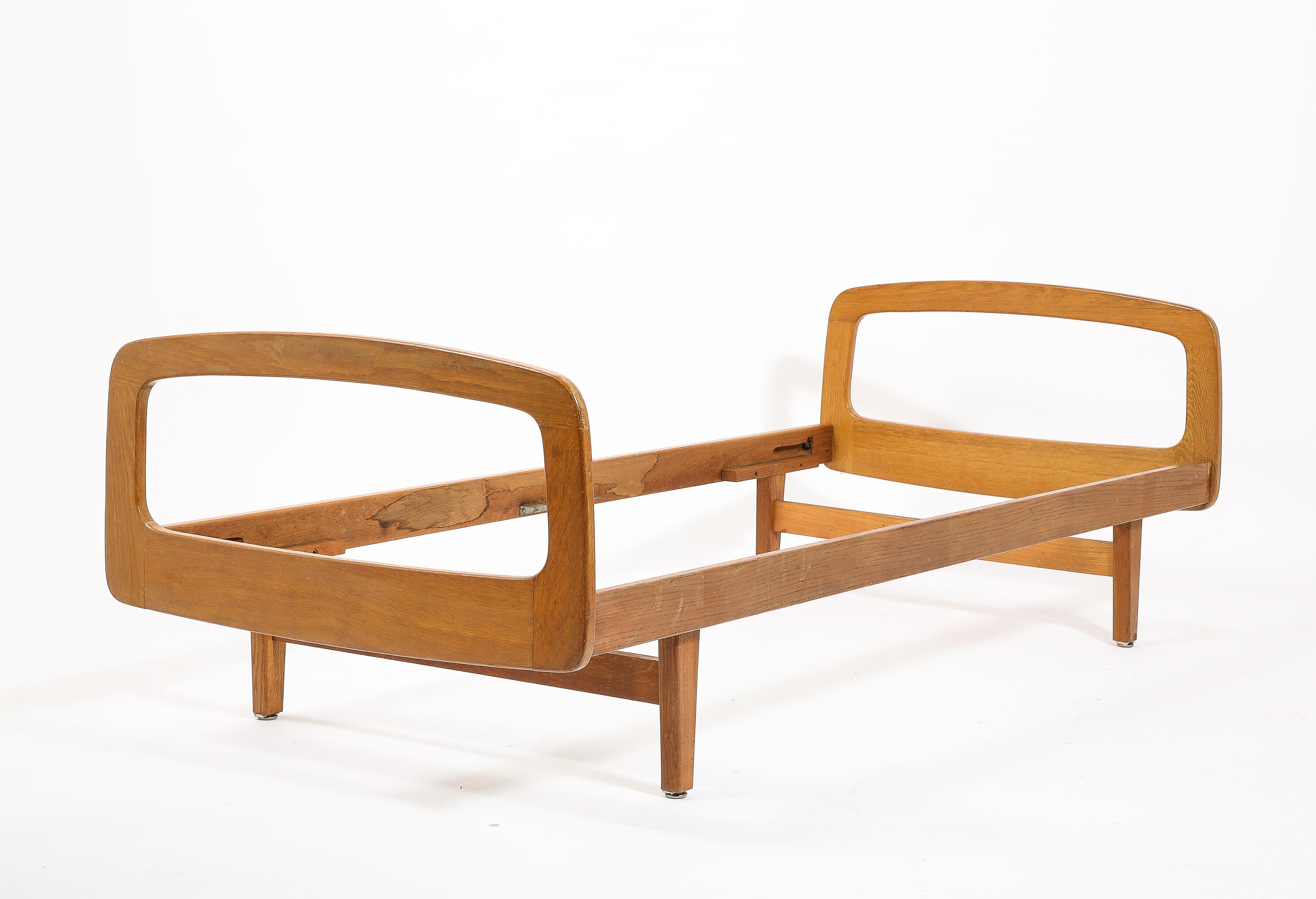 Pair of French Oak Daybeds by Jacques Hauville - France 1950's For Sale 14
