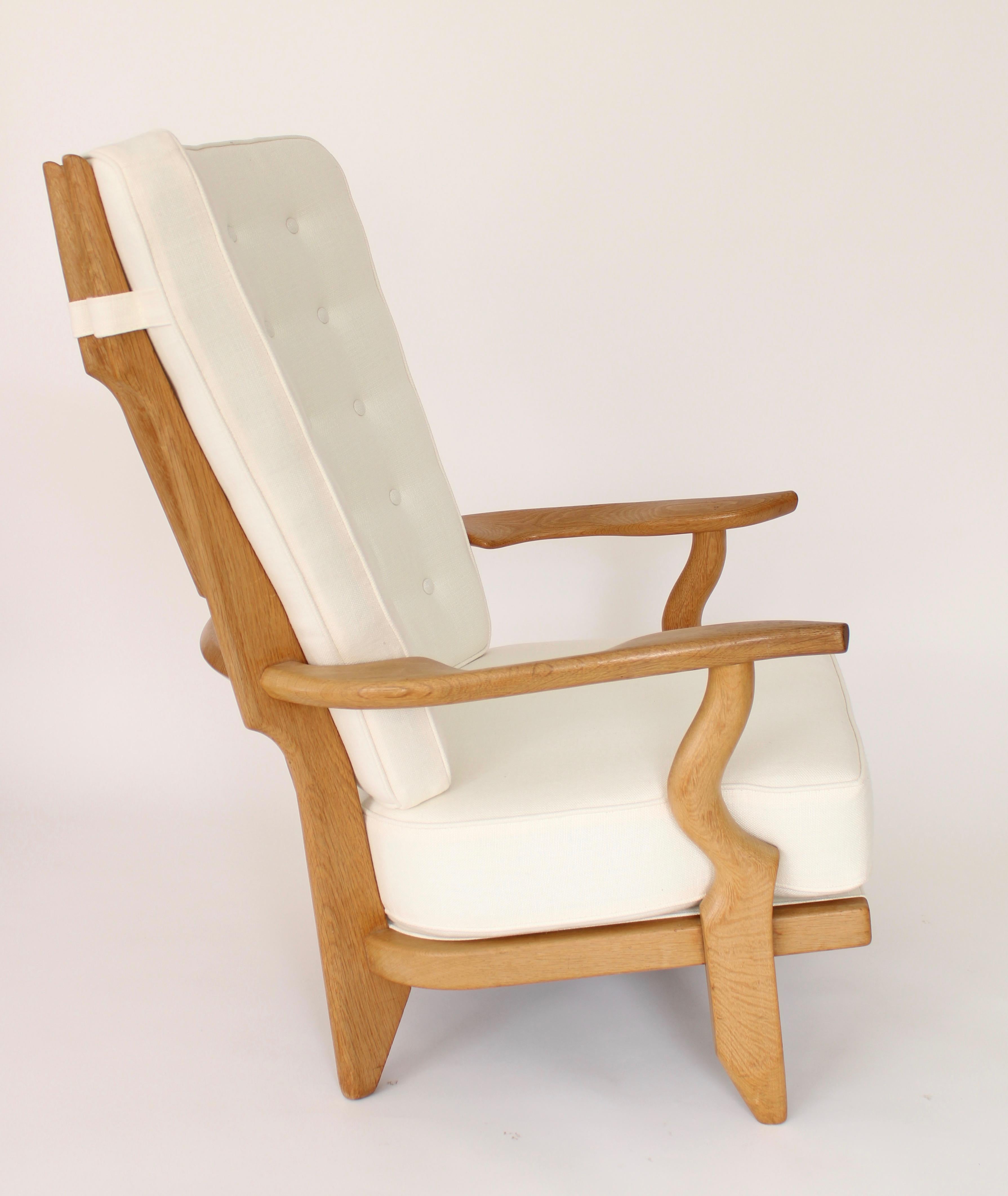 Guillerme et Chambron Votre Maison Pair of French Oak Grand Repos Lounge Chairs  In Good Condition In Chicago, IL