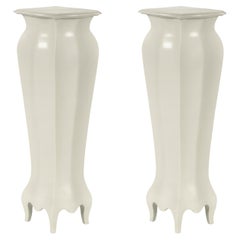 Pareja de pedestales franceses de columna Luis XVI en blanco roto, S. XIX
