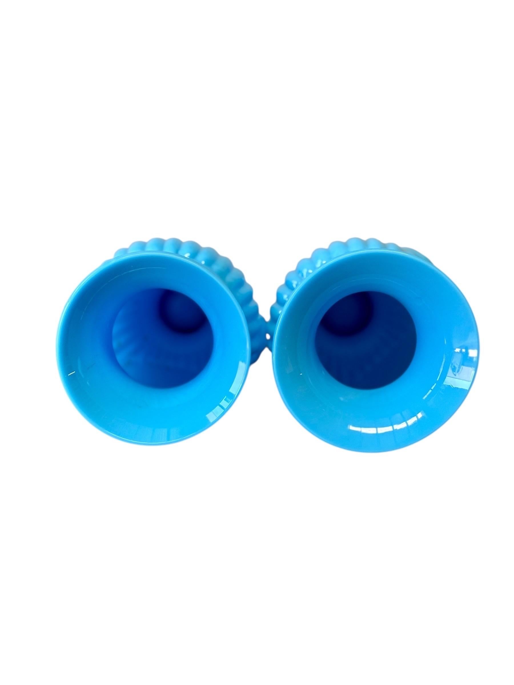 Pair of French Opaline Blue Glass Vases, 19th Century In condizioni buone in vendita a LA CIOTAT, FR