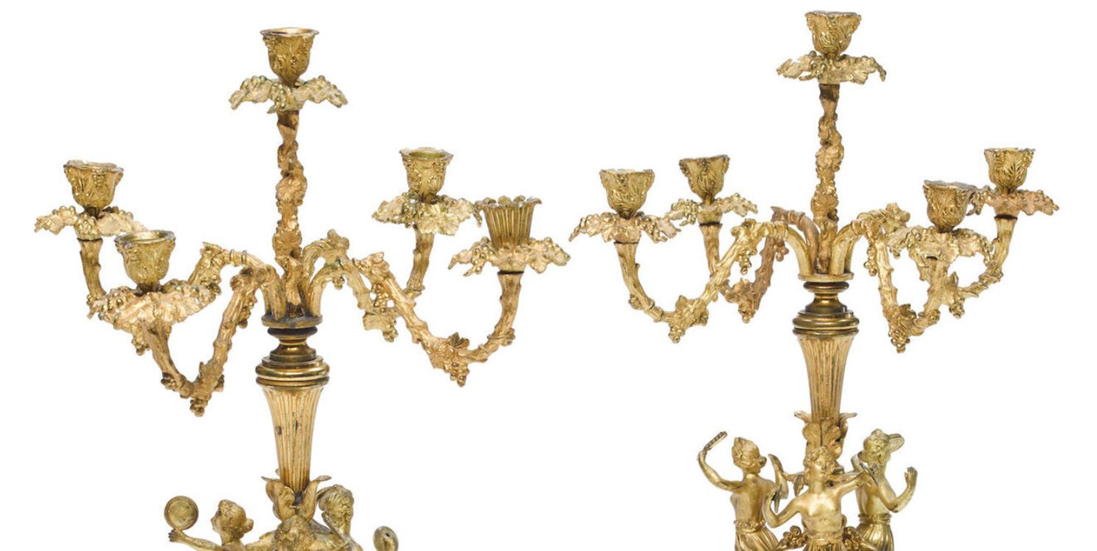 Louis XV Paire de candélabres figuratifs français en bronze doré, 19ème siècle en vente