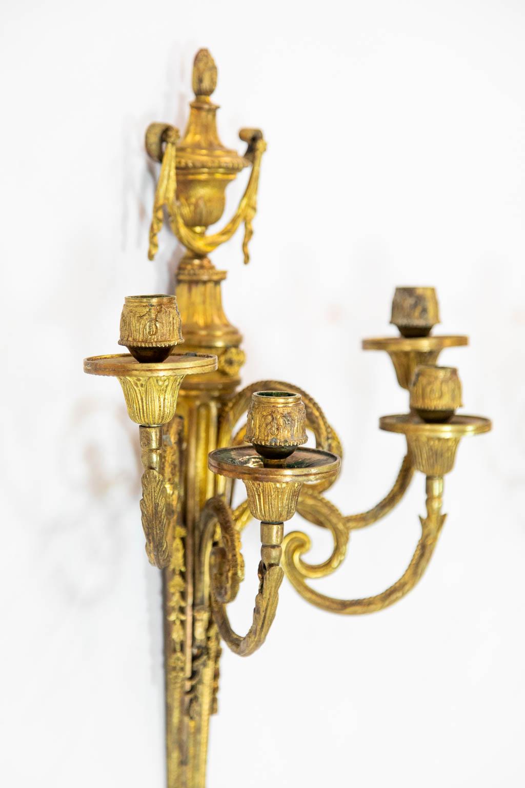 Pair of French Ormolu Wall Sconces For Sale 3