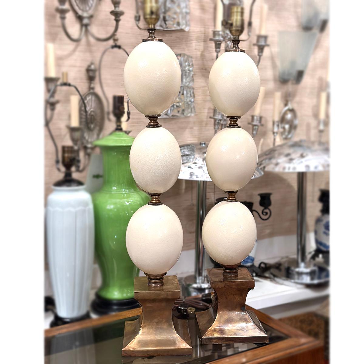 Pair of French Ostrich Egg Lamps In Good Condition For Sale In New York, NY