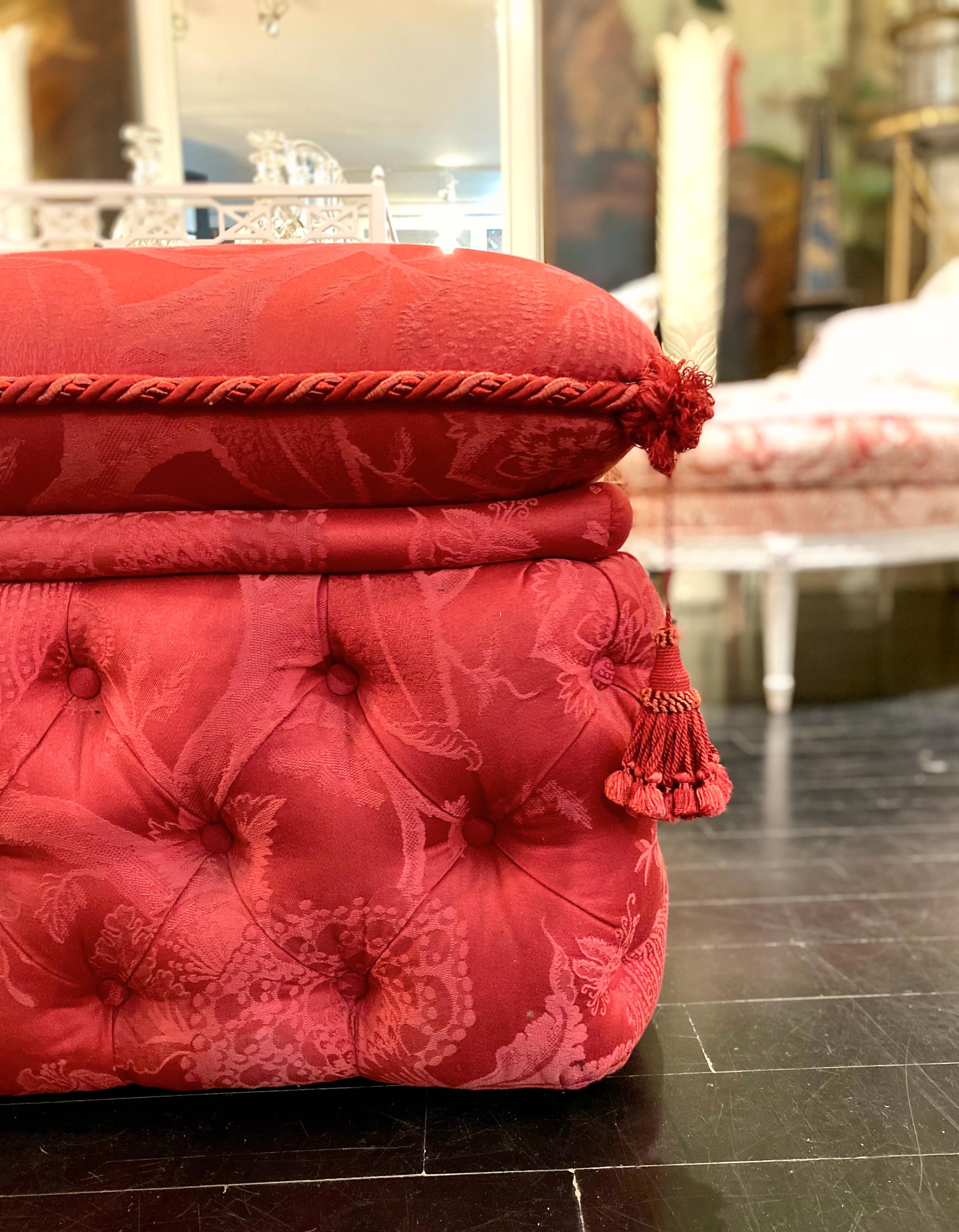 Pair of French Ottomans, Upholstered, Padded and Buttoned, Napoleon III Style In Good Condition For Sale In Montreal, Quebec