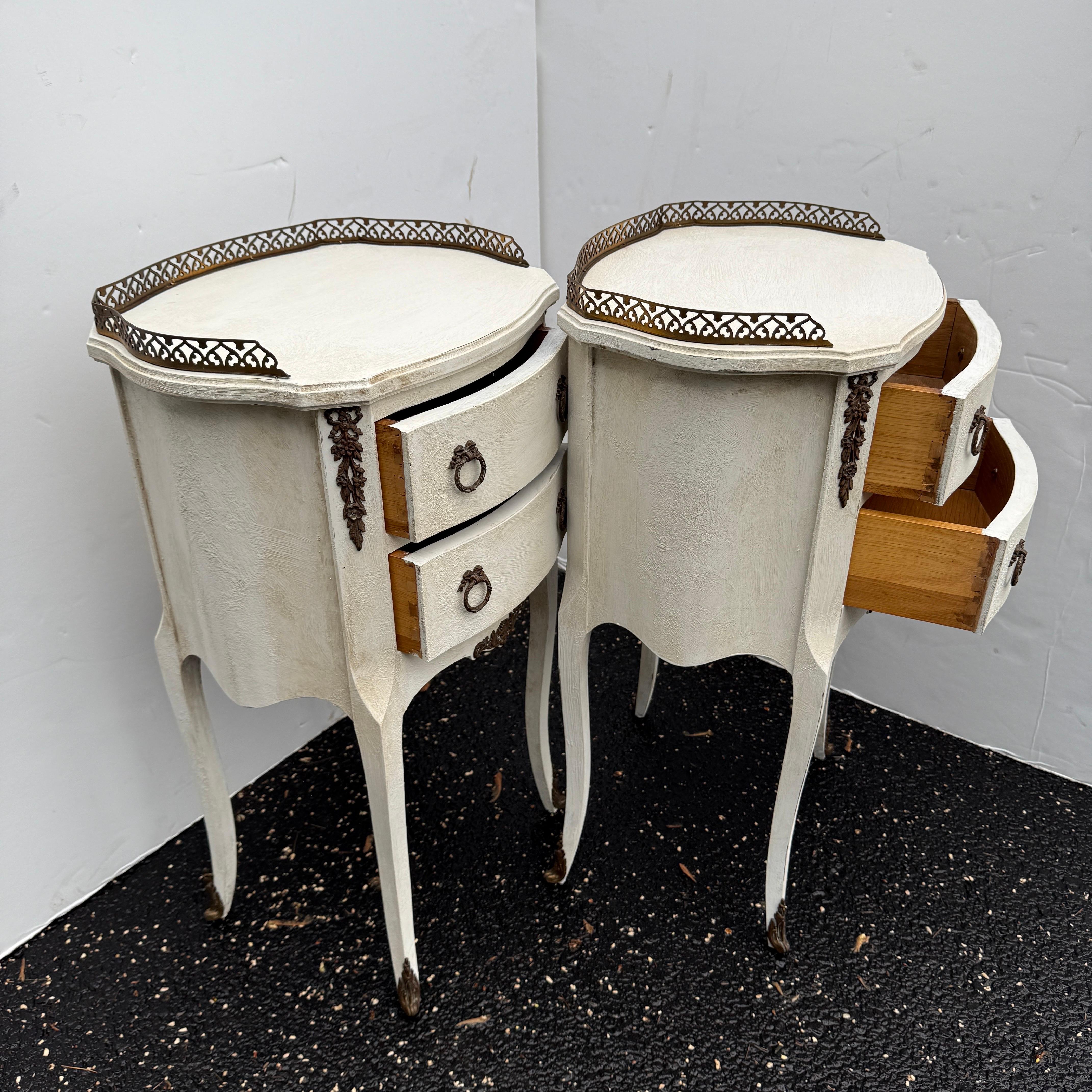 Hand-Painted Pair of French Painted Bedside End Tables with Two Drawers For Sale