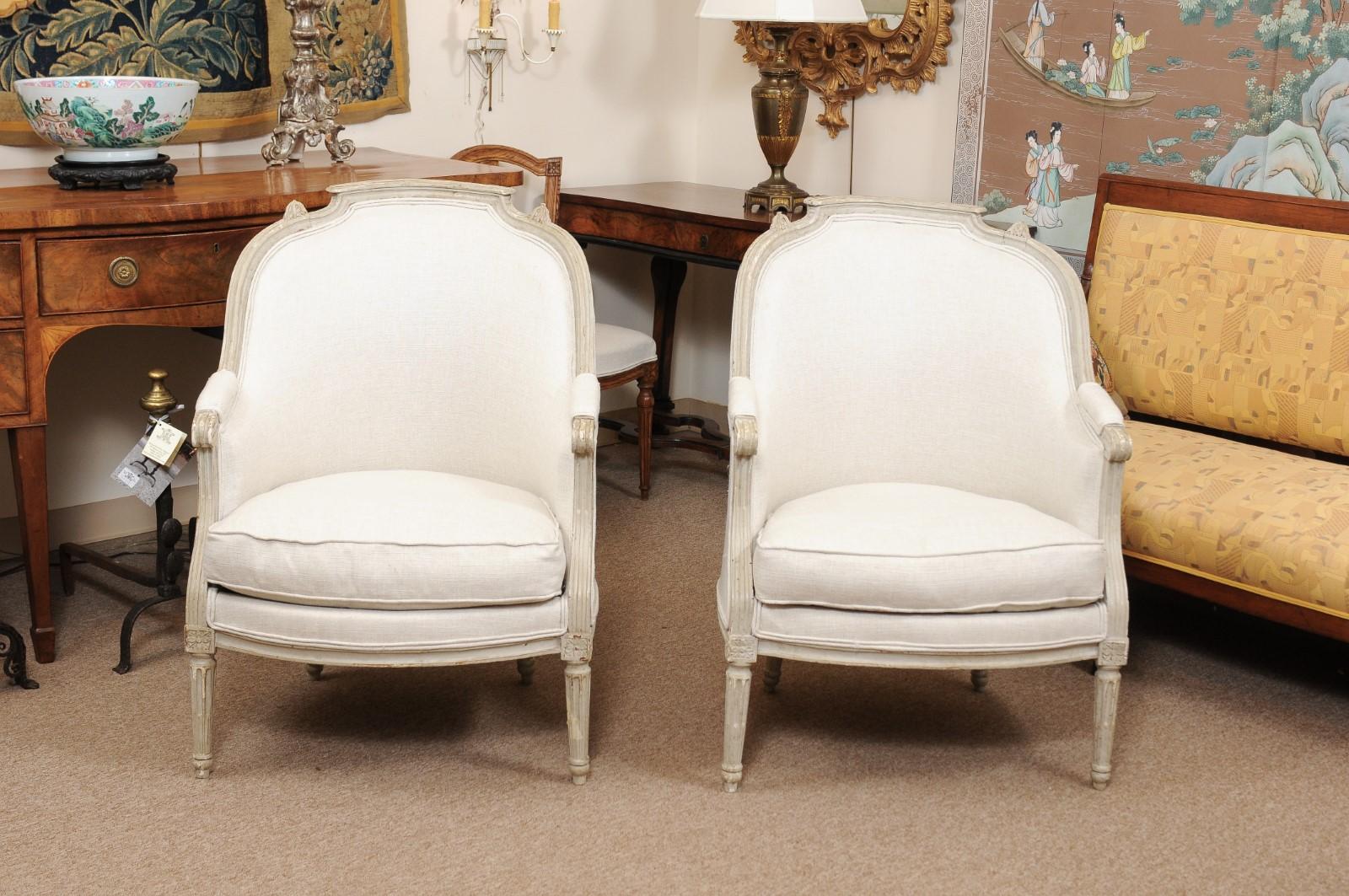 Pair of  French Painted Louis XVI Bergers, Late 18th Century 6