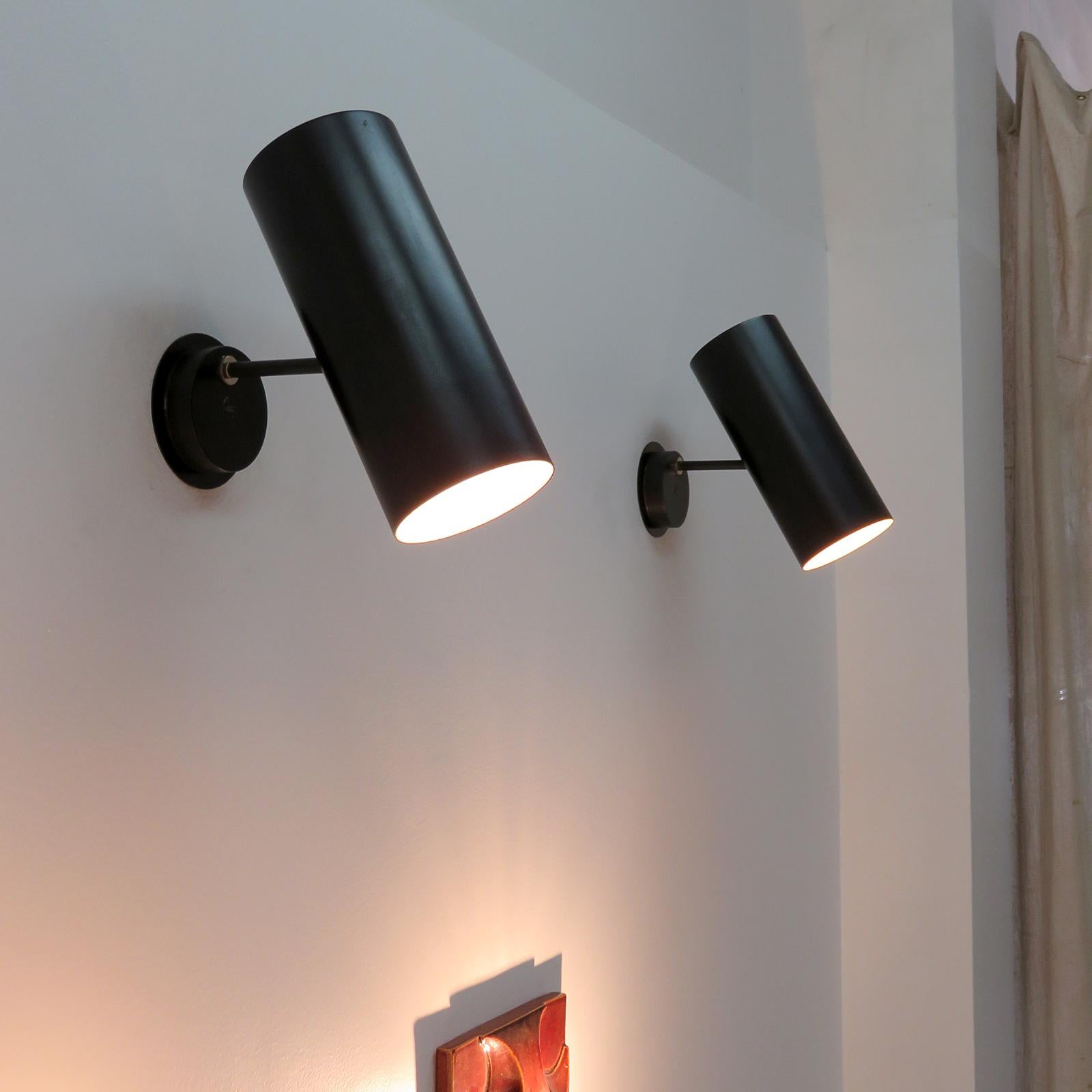 Ein Paar französische Parscot Wall Lights, 1970 im Angebot 1