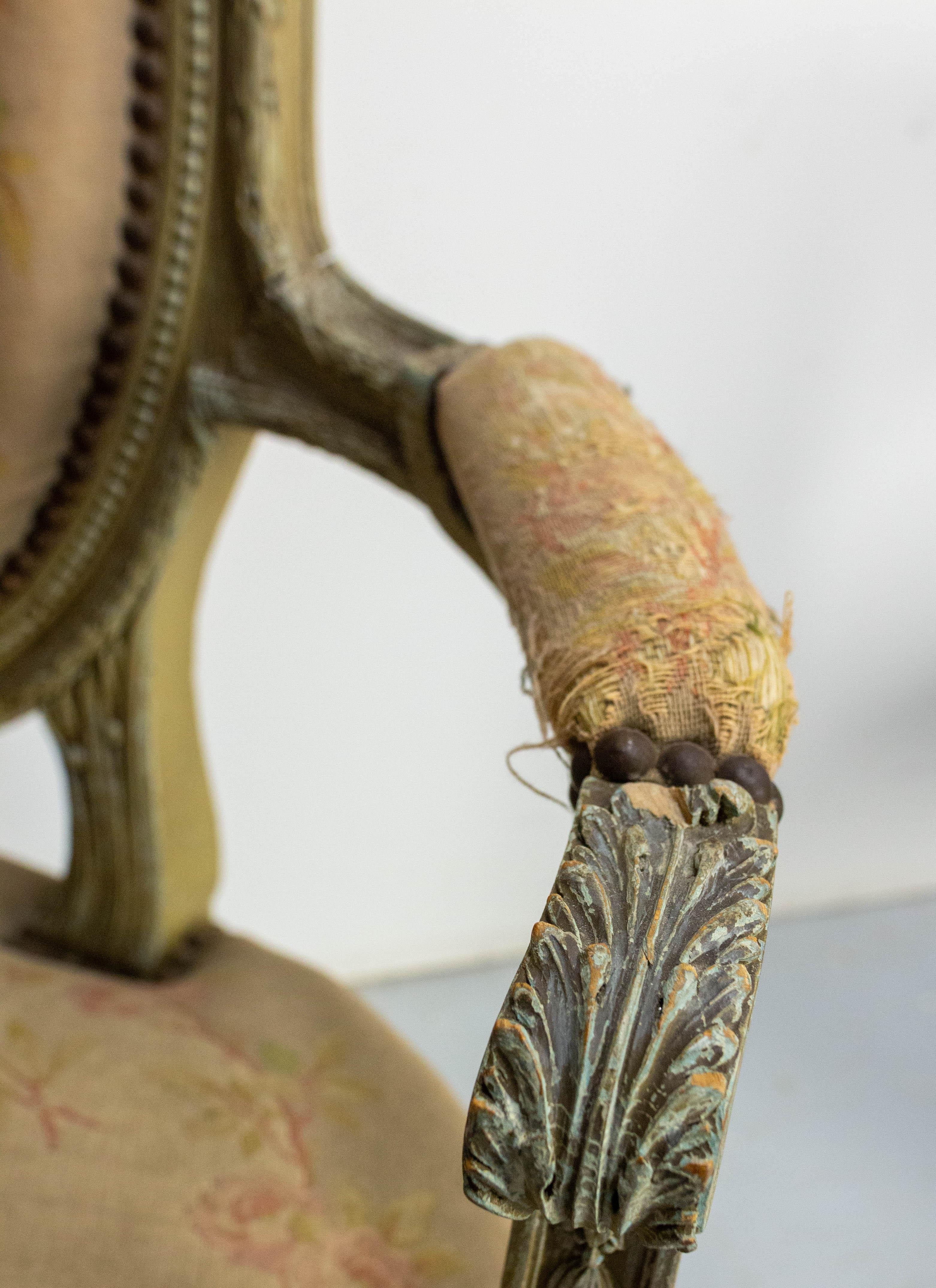 Coppia di poltrone aperte francesi patinate Luigi XVI Medaglione Fauteuils circa 1900 in vendita 5