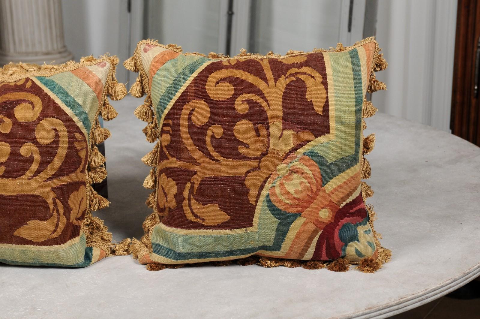 Contemporary Pair of French Pillows Made of 19th Century Aubusson Tapestry with Floral Décor For Sale