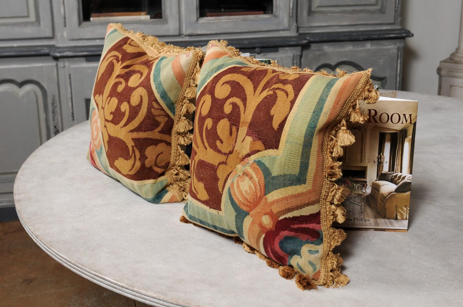 Pair of French Pillows Made of 19th Century Aubusson Tapestry with Floral Décor For Sale 2