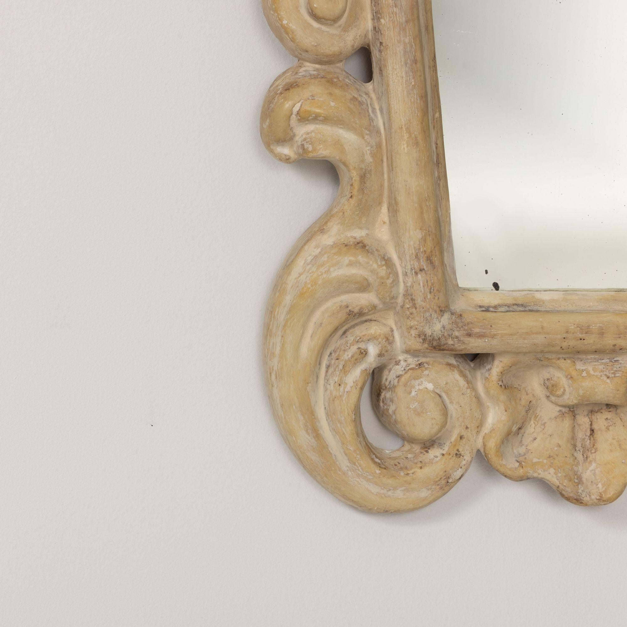 Paire de miroirs d'époque Hollywood Regency en plâtre et laqué en vente 7