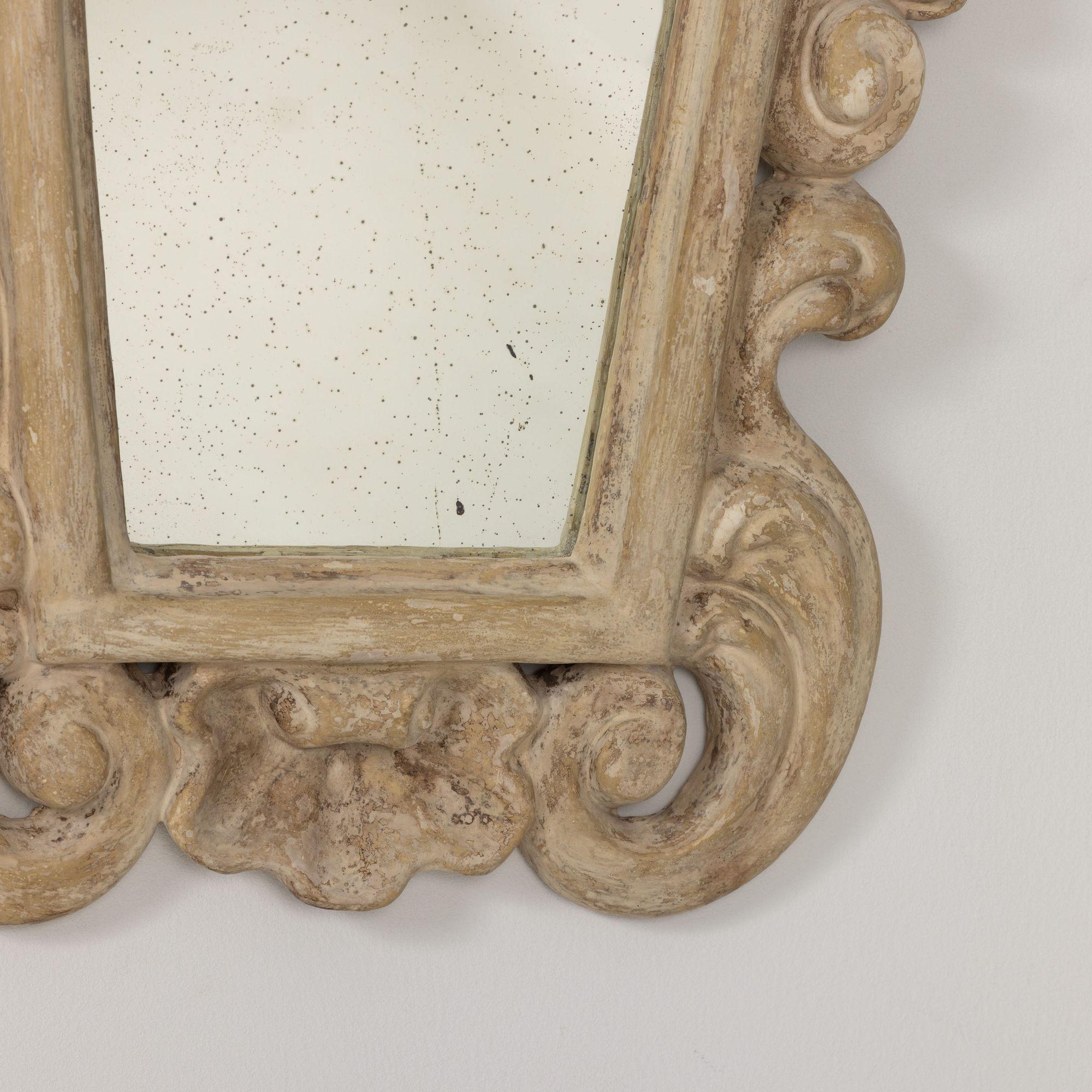 Paire de miroirs d'époque Hollywood Regency en plâtre et laqué en vente 11