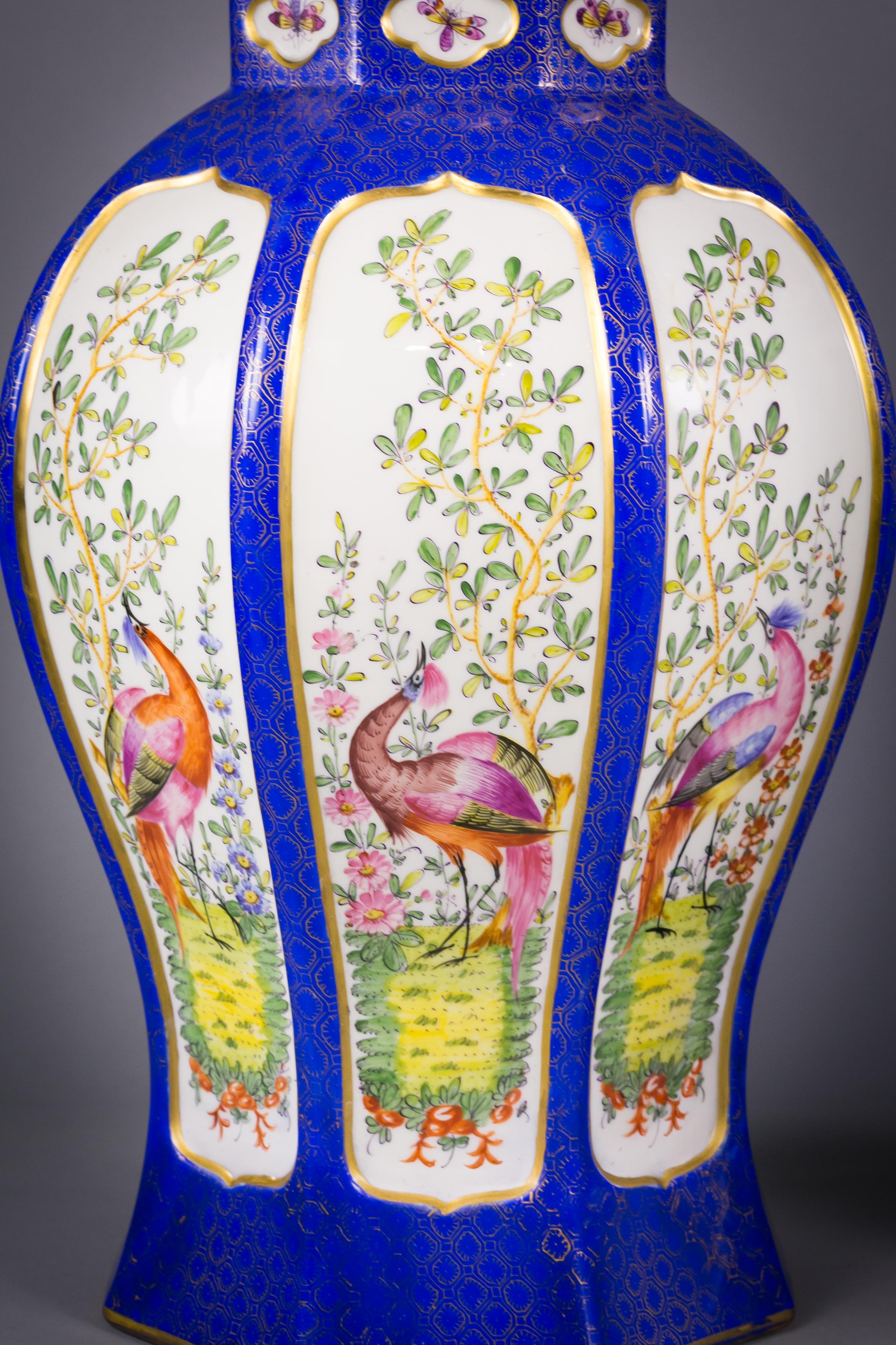 Pair of French Porcelain Covered Jars, Samson, circa 1880 For Sale 2