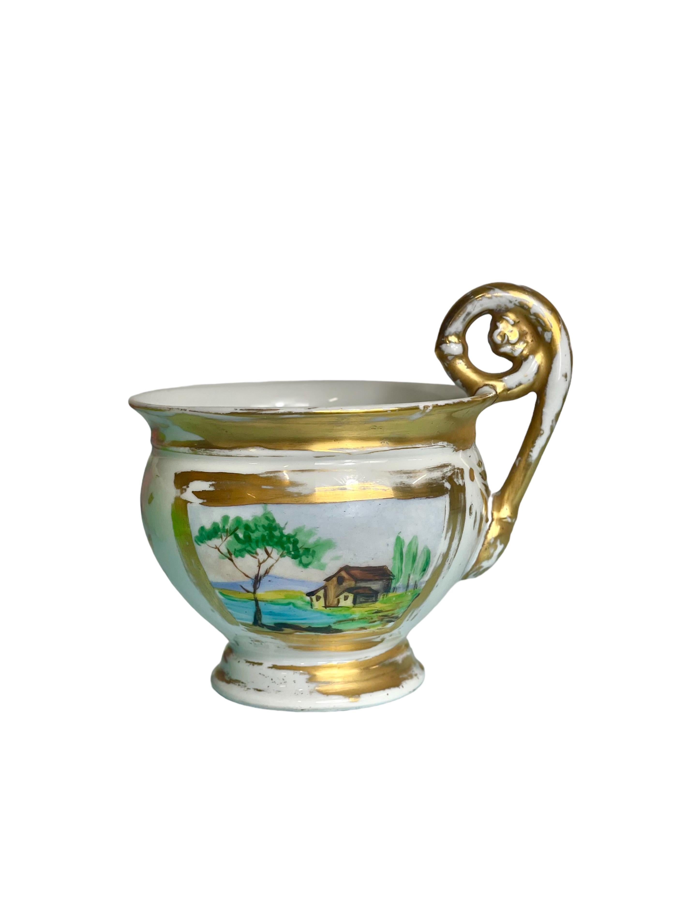 XIXe siècle Paire de tasses et de soucoupes en porcelaine française. Paris, 19e siècle en vente