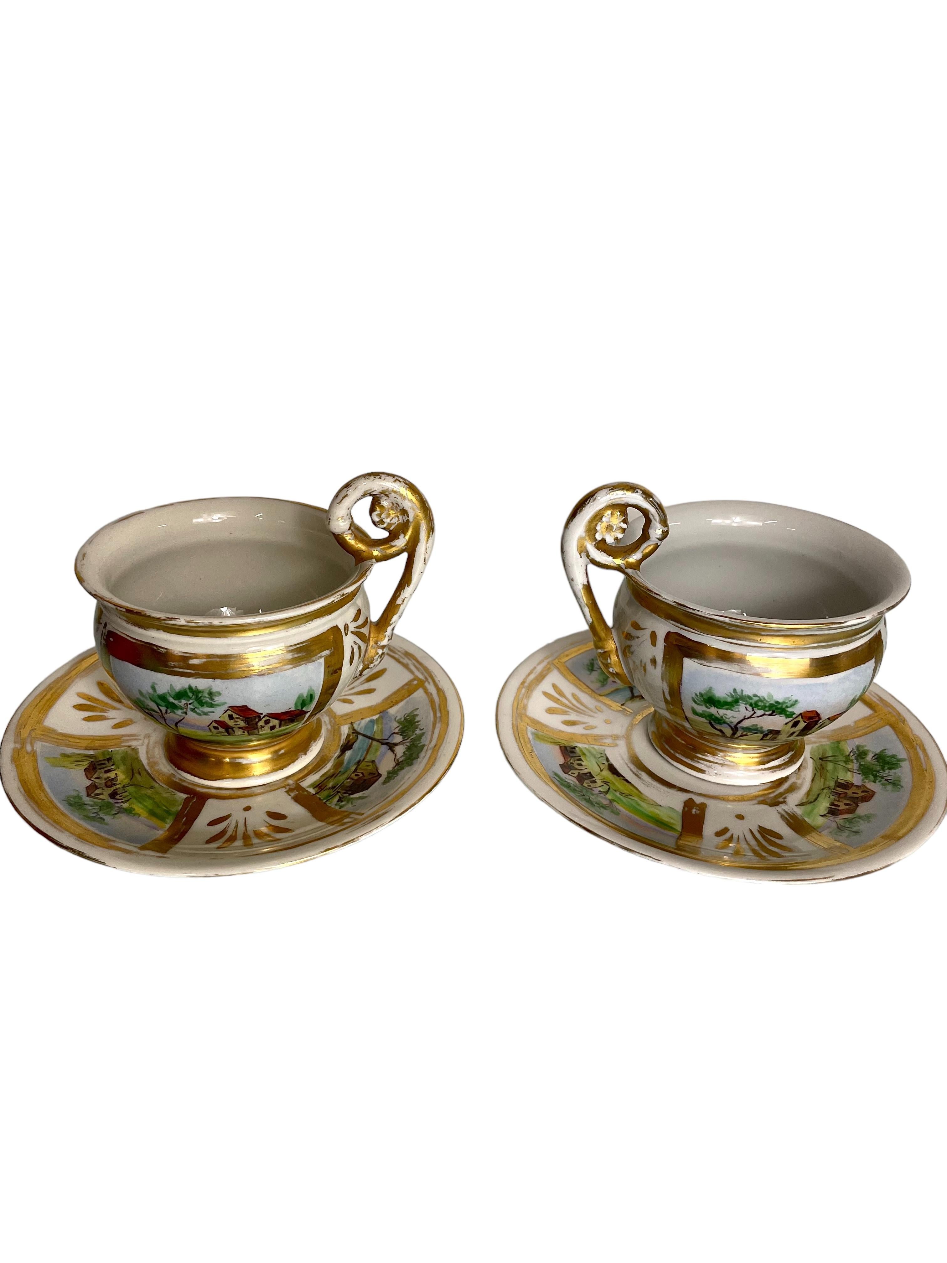 Pair of French Porcelain Cups and Saucers. Paris, 19th Century For Sale 1
