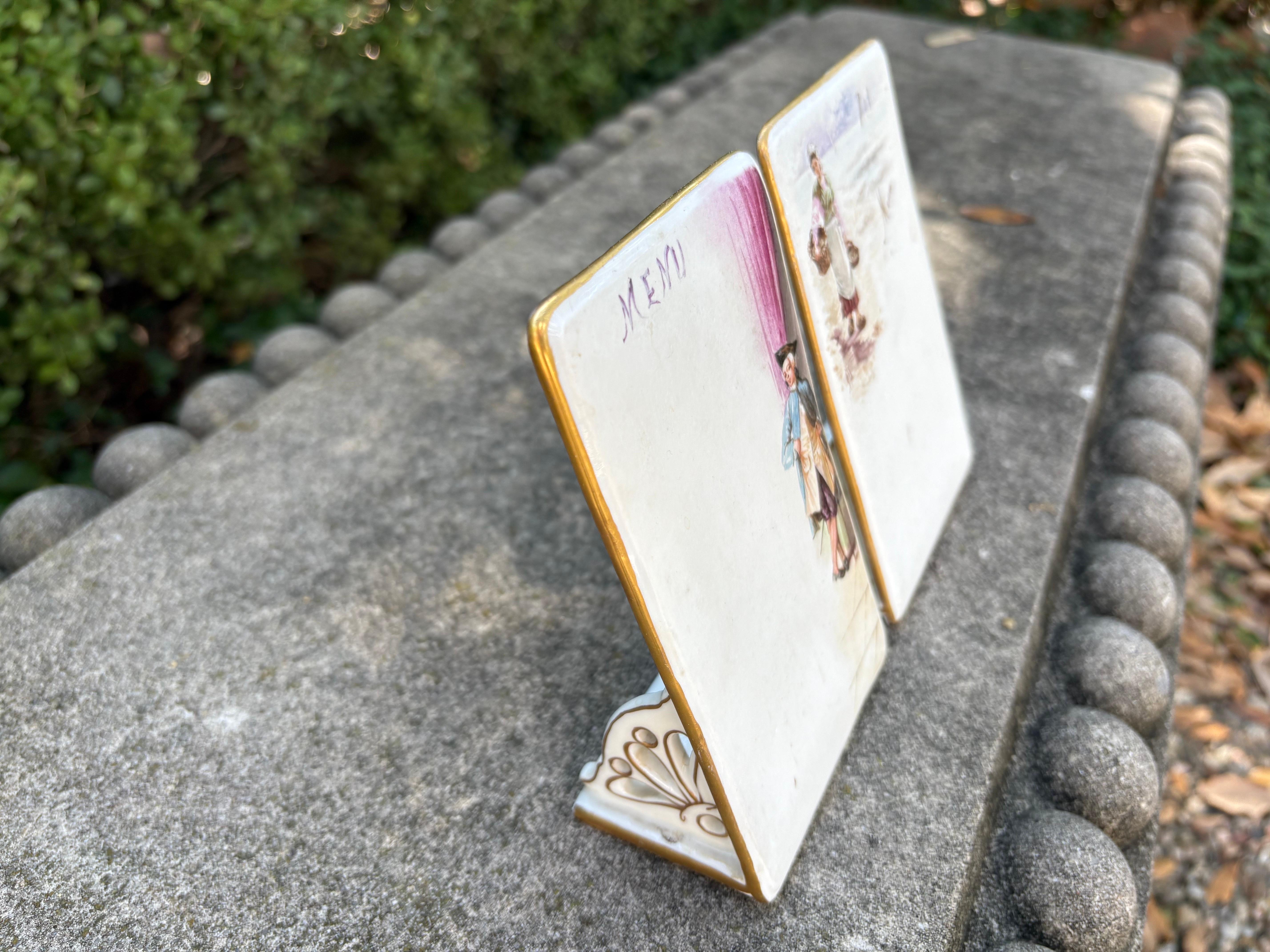 Porcelaine Paire de porte-menus en porcelaine française en vente