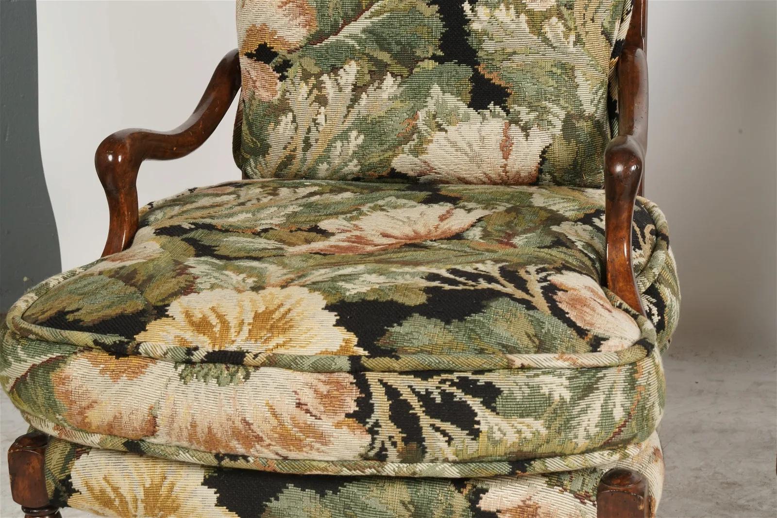 Paar gepolsterte Sessel aus Obstholz im französischen Stil des späten 20. Jahrhunderts im Angebot 1