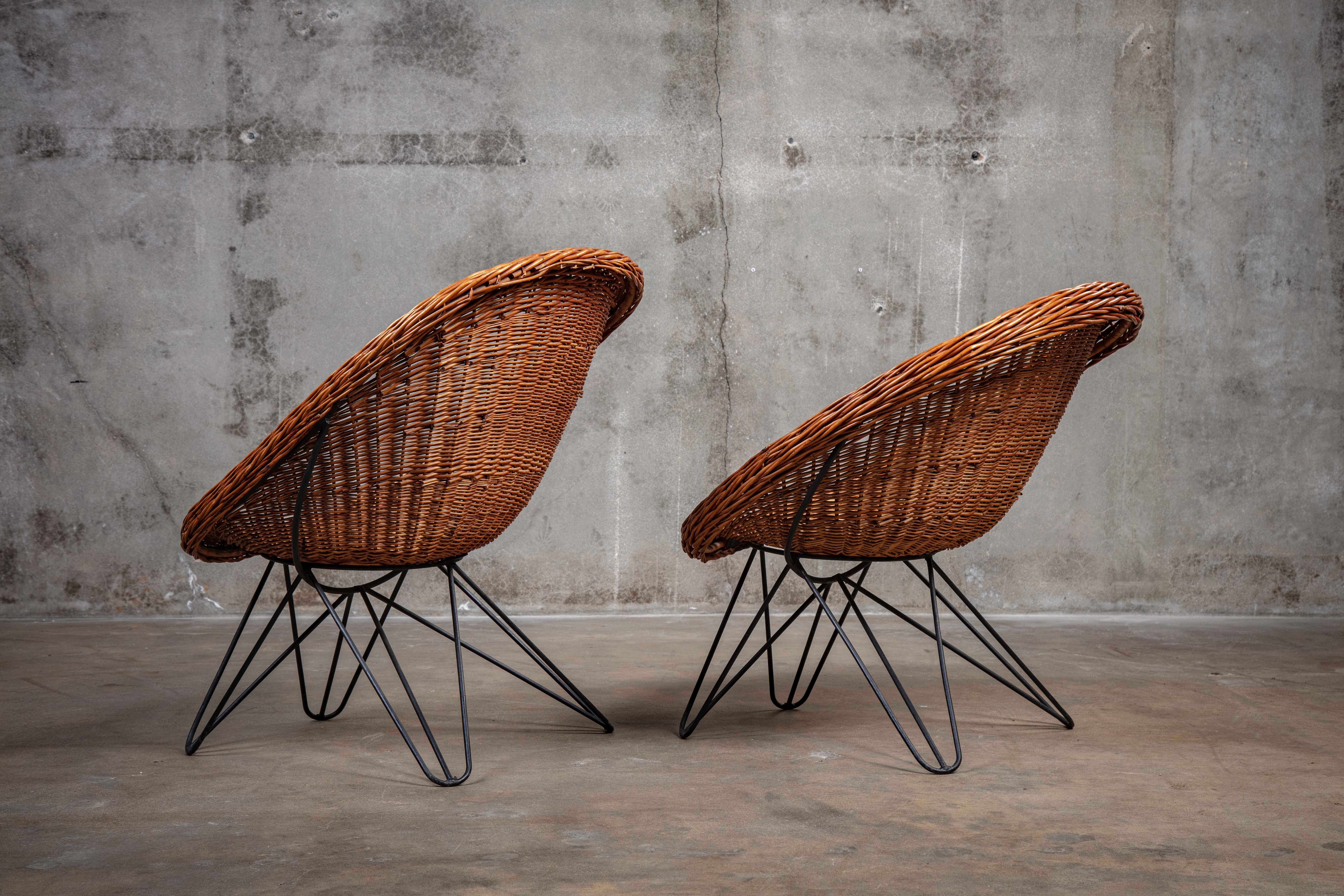 Mid-Century Modern Pair of French Rattan Barrel Chairs