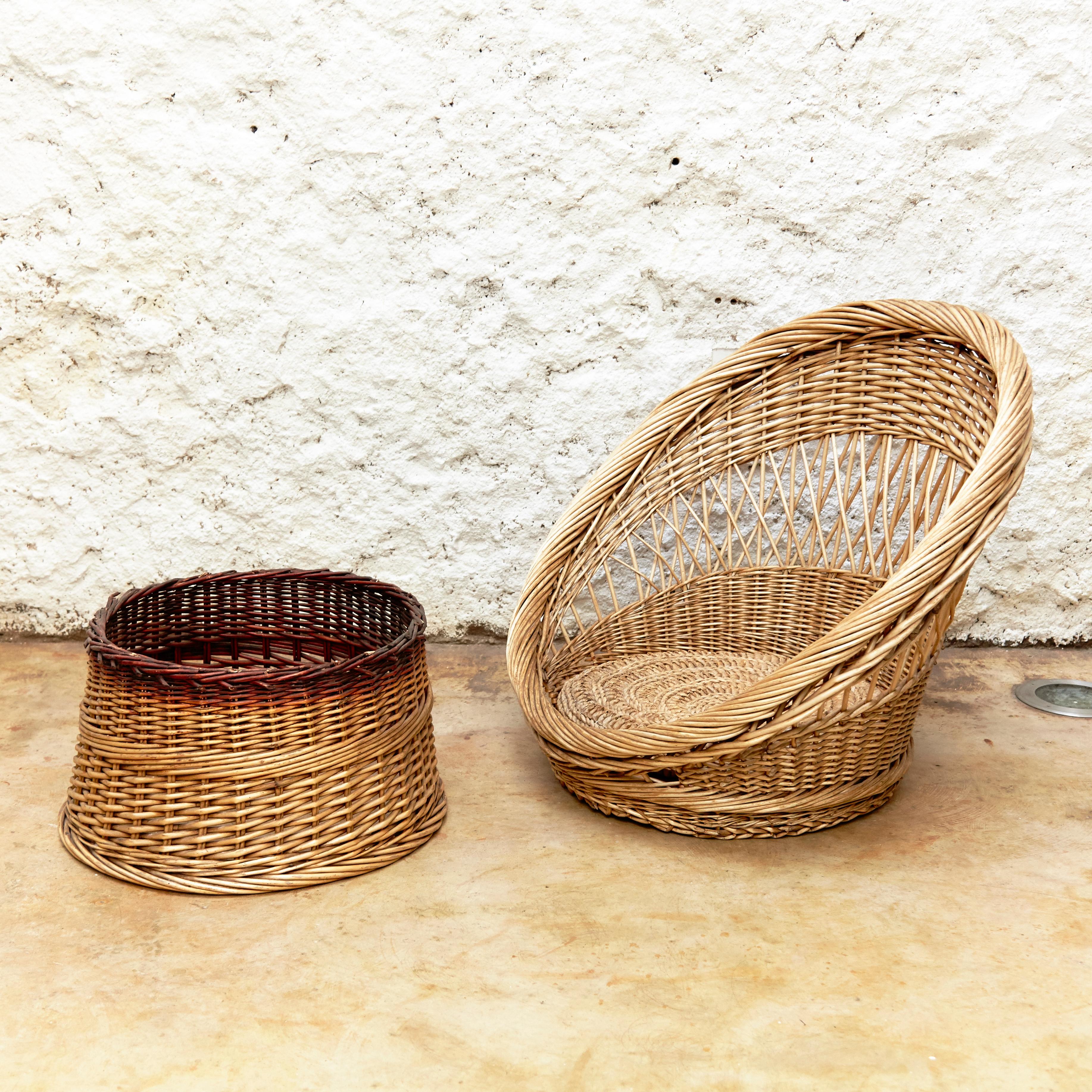 Pair of French Rattan Egg Mid-Century Modern Easychairs, circa 1960 1