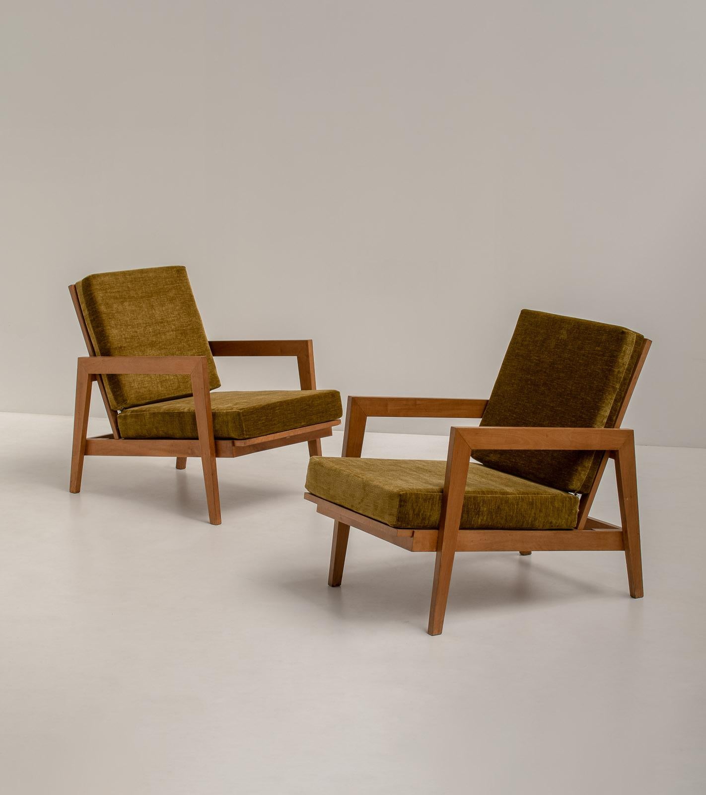 Mid-20th Century Pair of French Reconstruction Armchairs, France 1960s For Sale