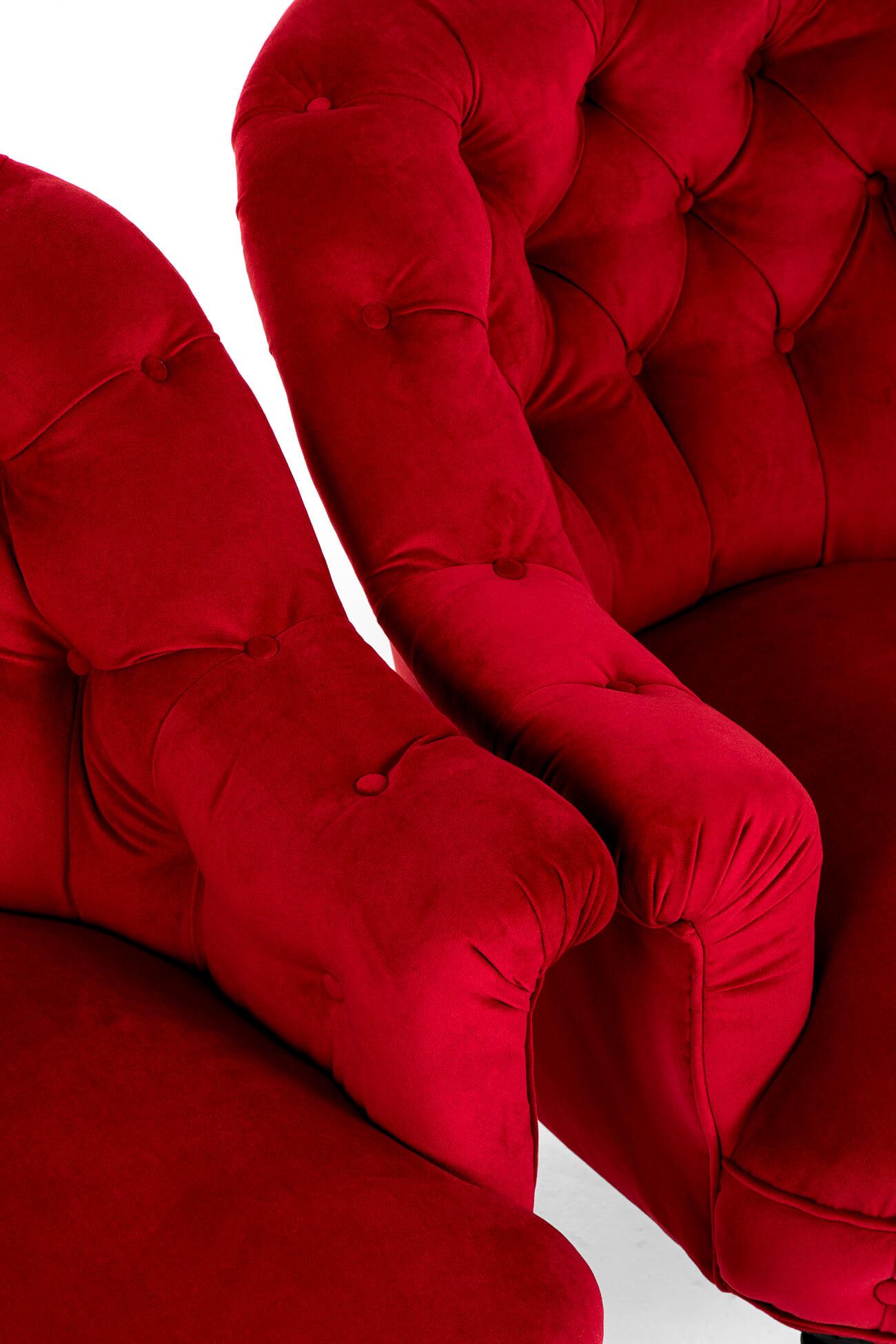 Pareja de sillones franceses de terciopelo rojo con respaldo de botones Tapicería en venta