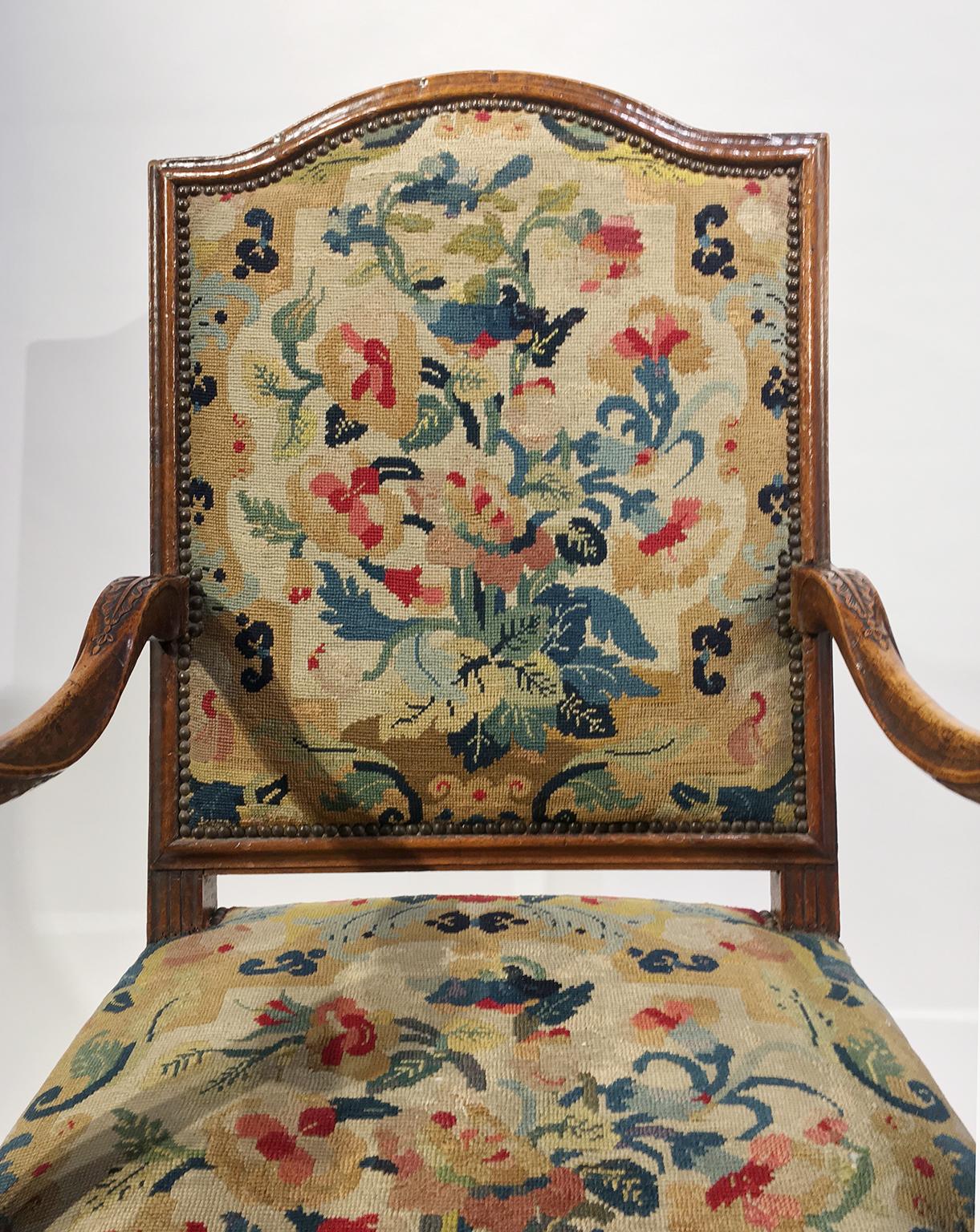 Pair of French Régence Armchairs with Petit Point Embroidery, France, circa 1725 6