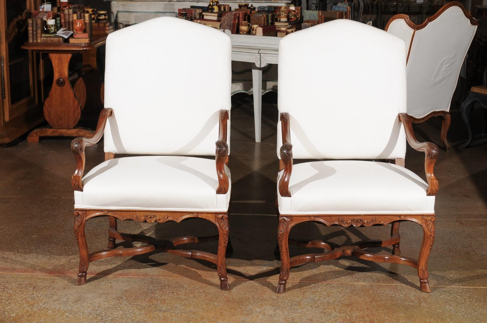 French Régence Style 1890s Upholstered Walnut Armchair with Stretcher 6