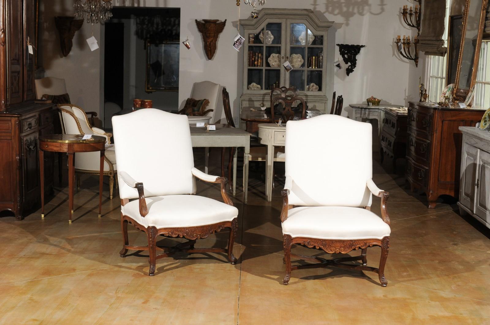 Pair of French Régence Style 19th Century Walnut Armchairs with Carved Foliage In Good Condition In Atlanta, GA