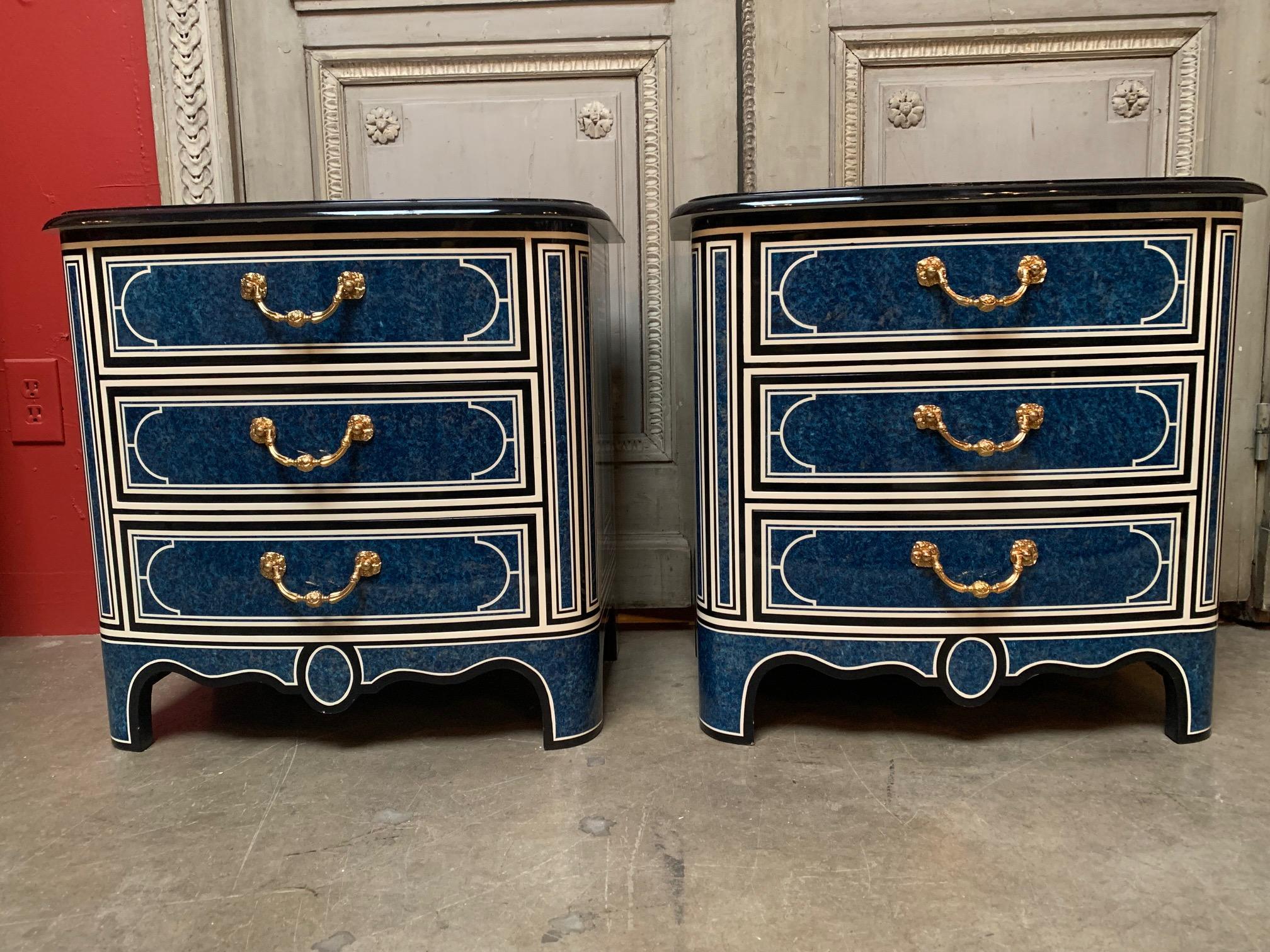 Régence Pair of French Regence Style Commodes with a Blue and White Laquered Finsish