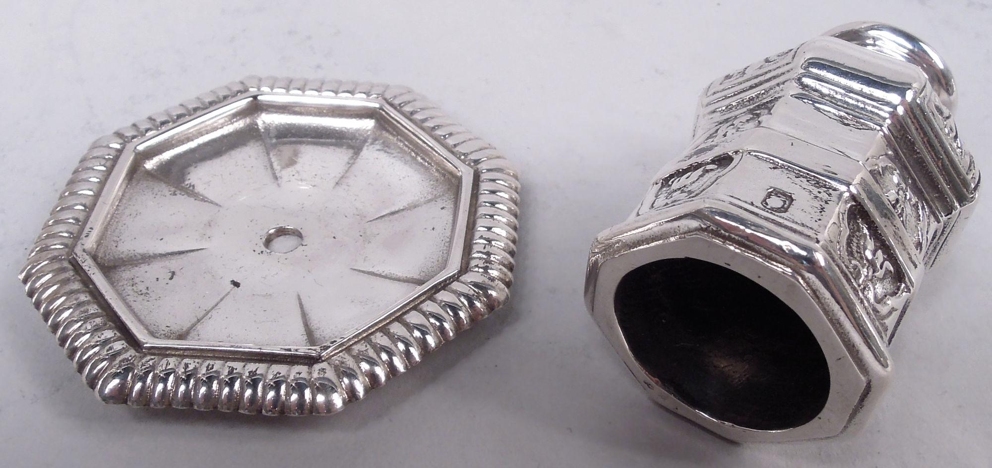 Paire de chandeliers à 5 lumières en argent de style renaissance française en vente 3